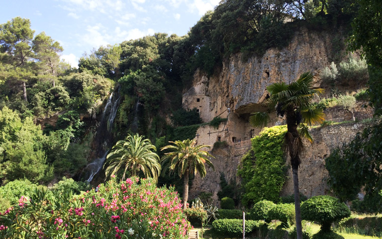 les grottes