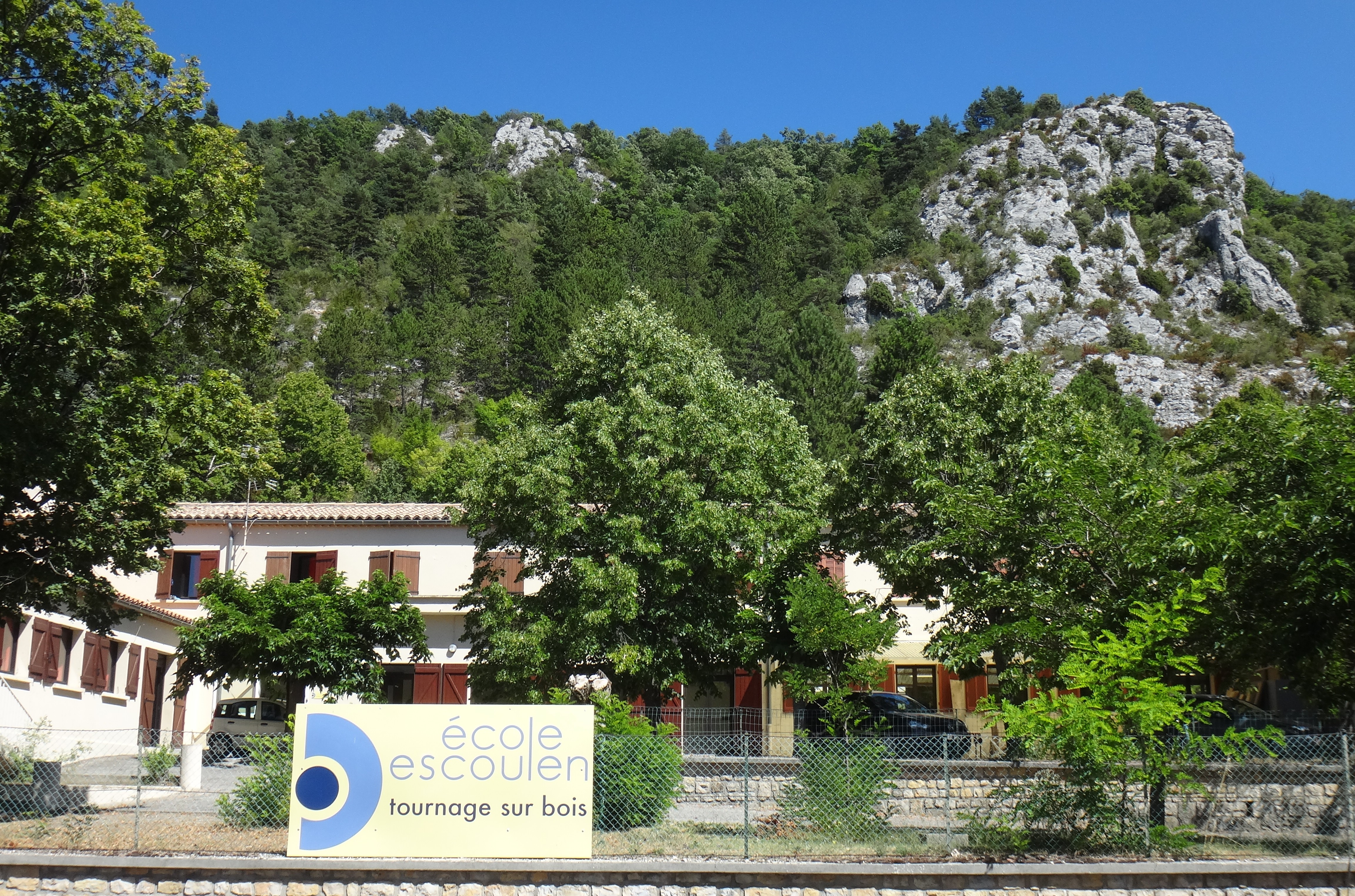 Extérieur - Ecole de tournage sur bois Escoulen