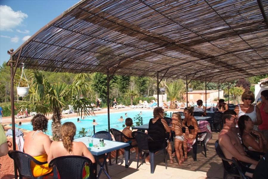 Restaurant - Camping Les Cadenières