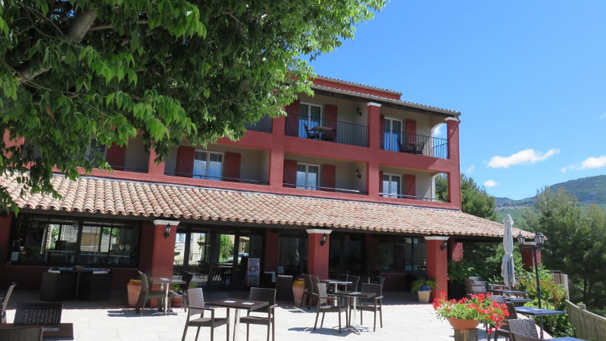 Côté lac - Auberge des Salles
