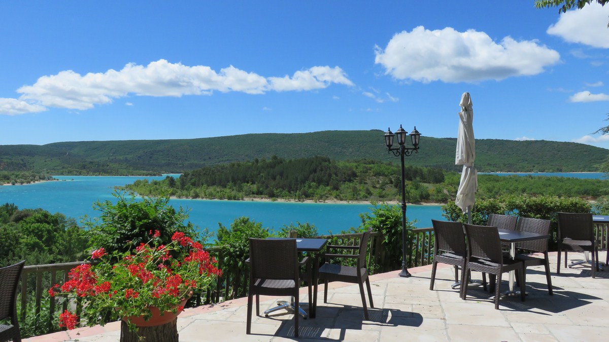 Terasse coté lac - Auberge des Salles