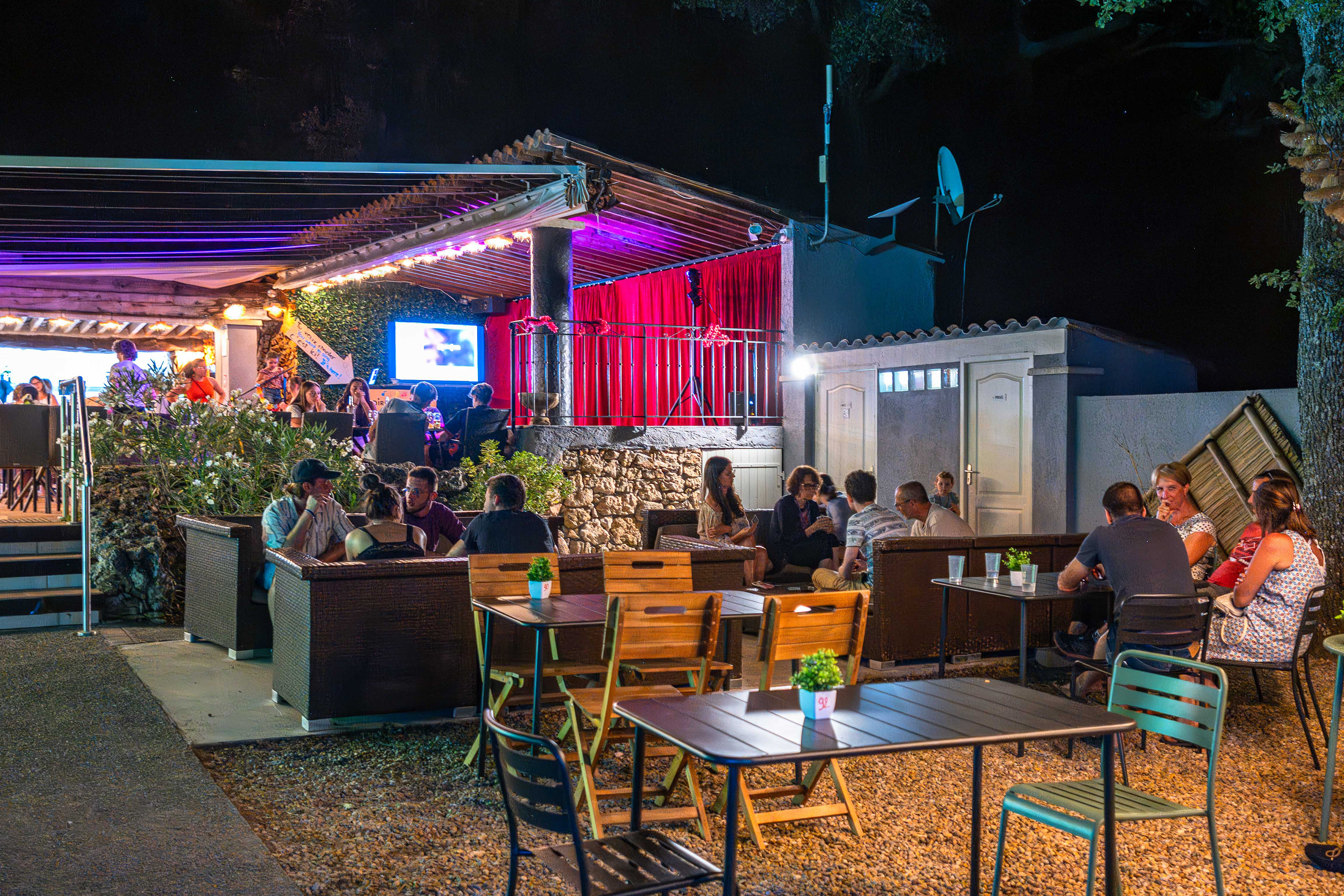 Bar et restaurant - Campasun Camping International_Aups