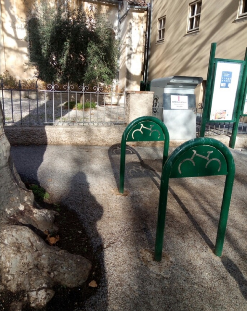 Racks - Bureau d'Information Touristique d'Aups