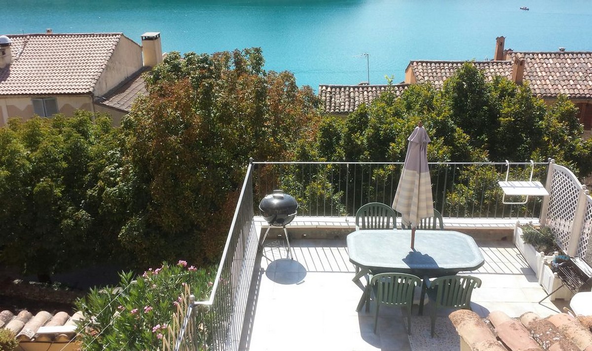 terrasse et vue sur lac - Jolie maison dans Bauduen