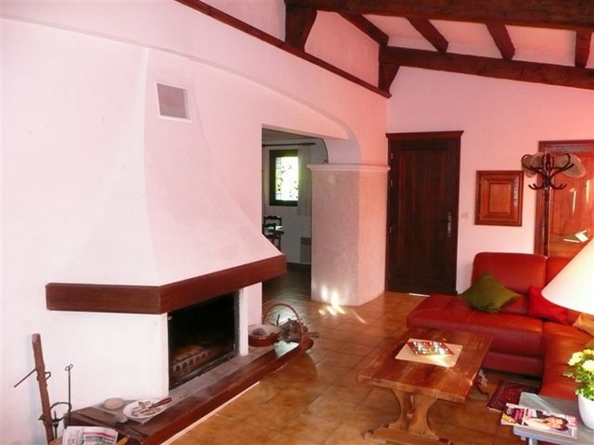 Coin cheminée - Chez M. et Mme Lamy
