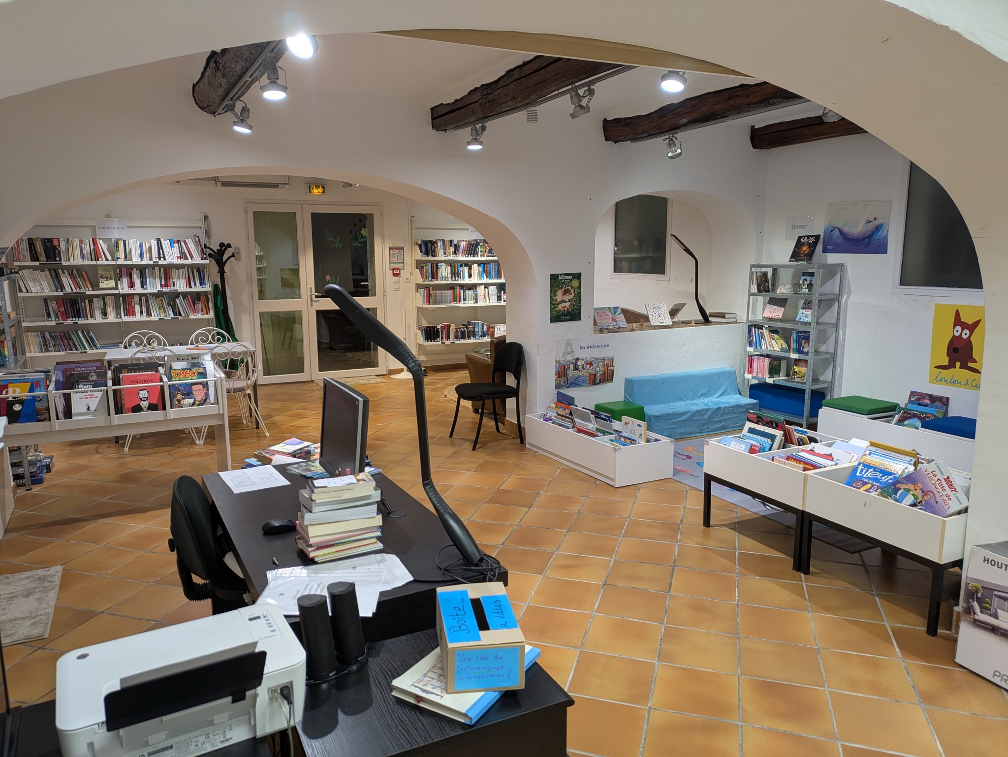 Intérieur - Médiathèque 