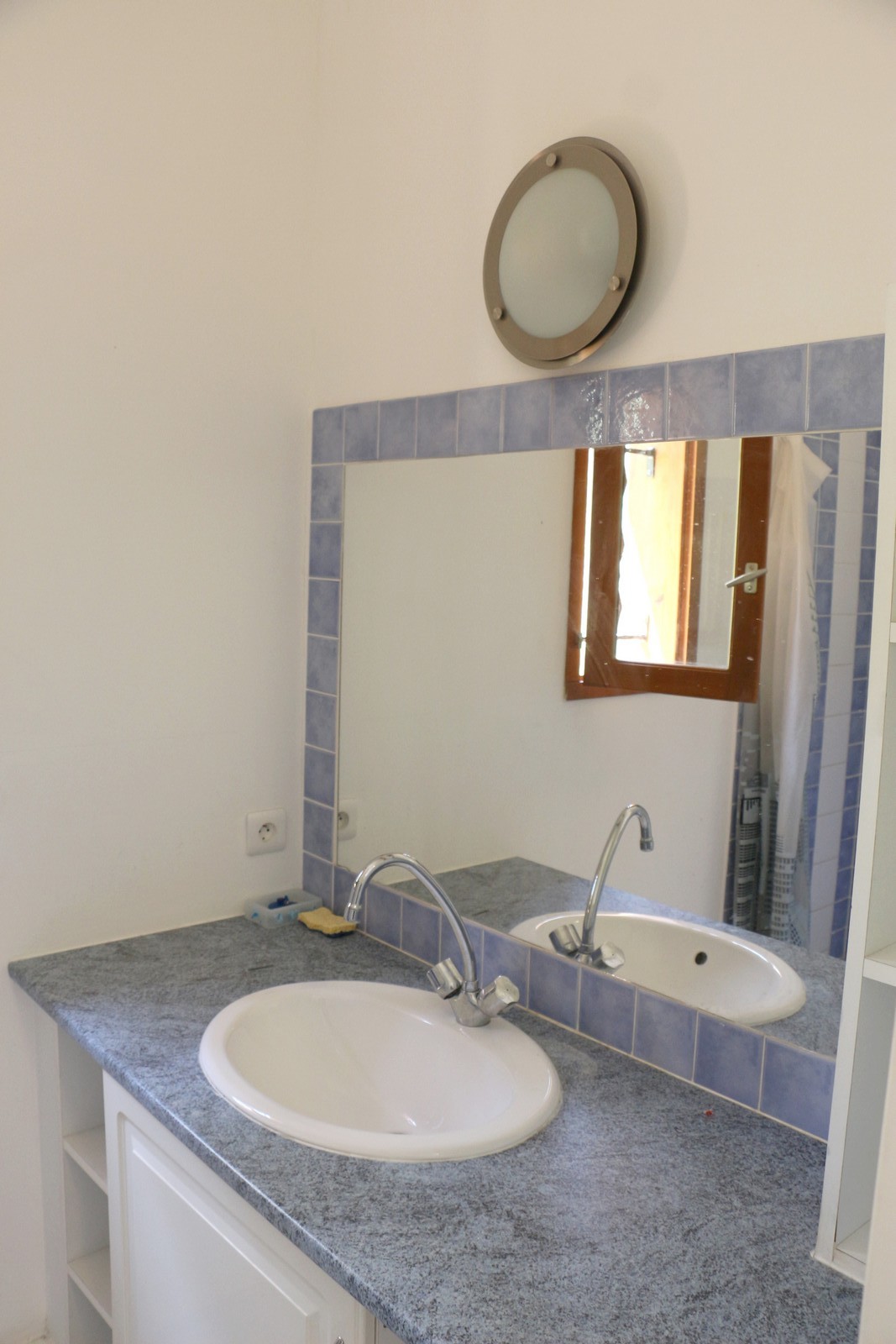 Salle de douche 1 - Gites communaux