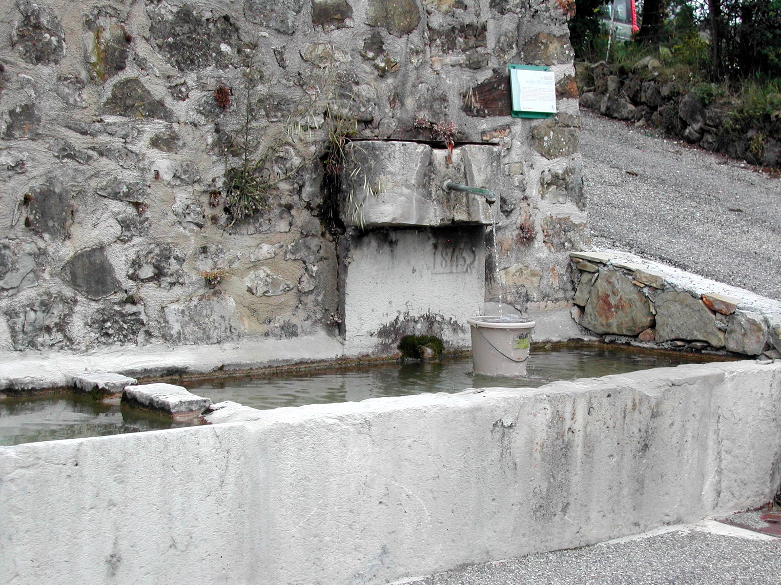 Photo Fontaine et lavoir du Plus Bas Village