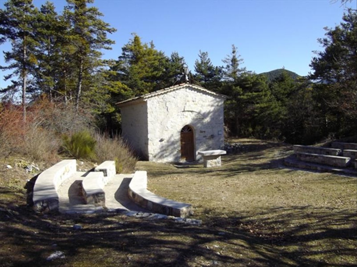 Chapelle Saint-Pierre-en-Demuyes