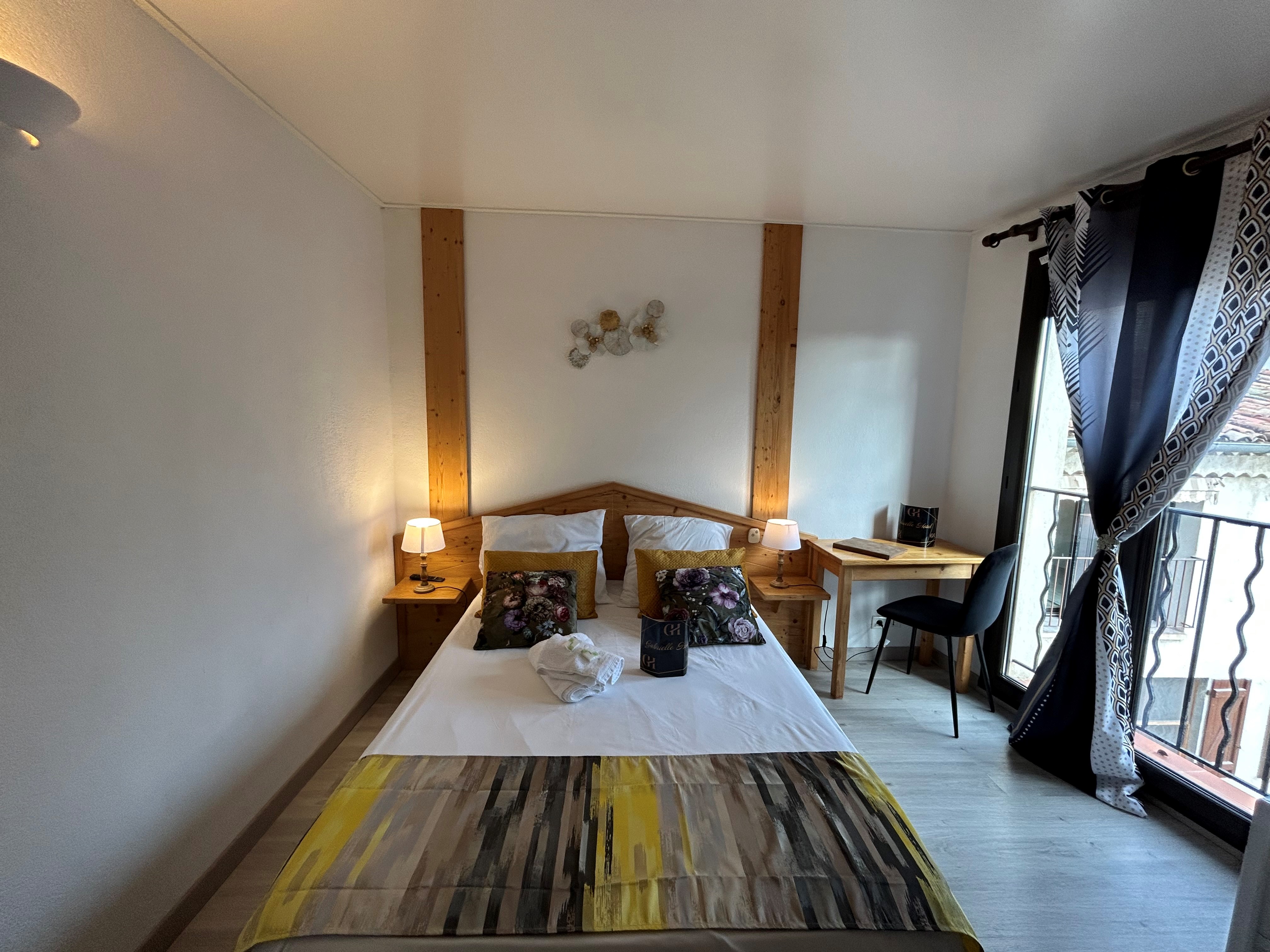 Chambre 2 - Gabrielle hôtel