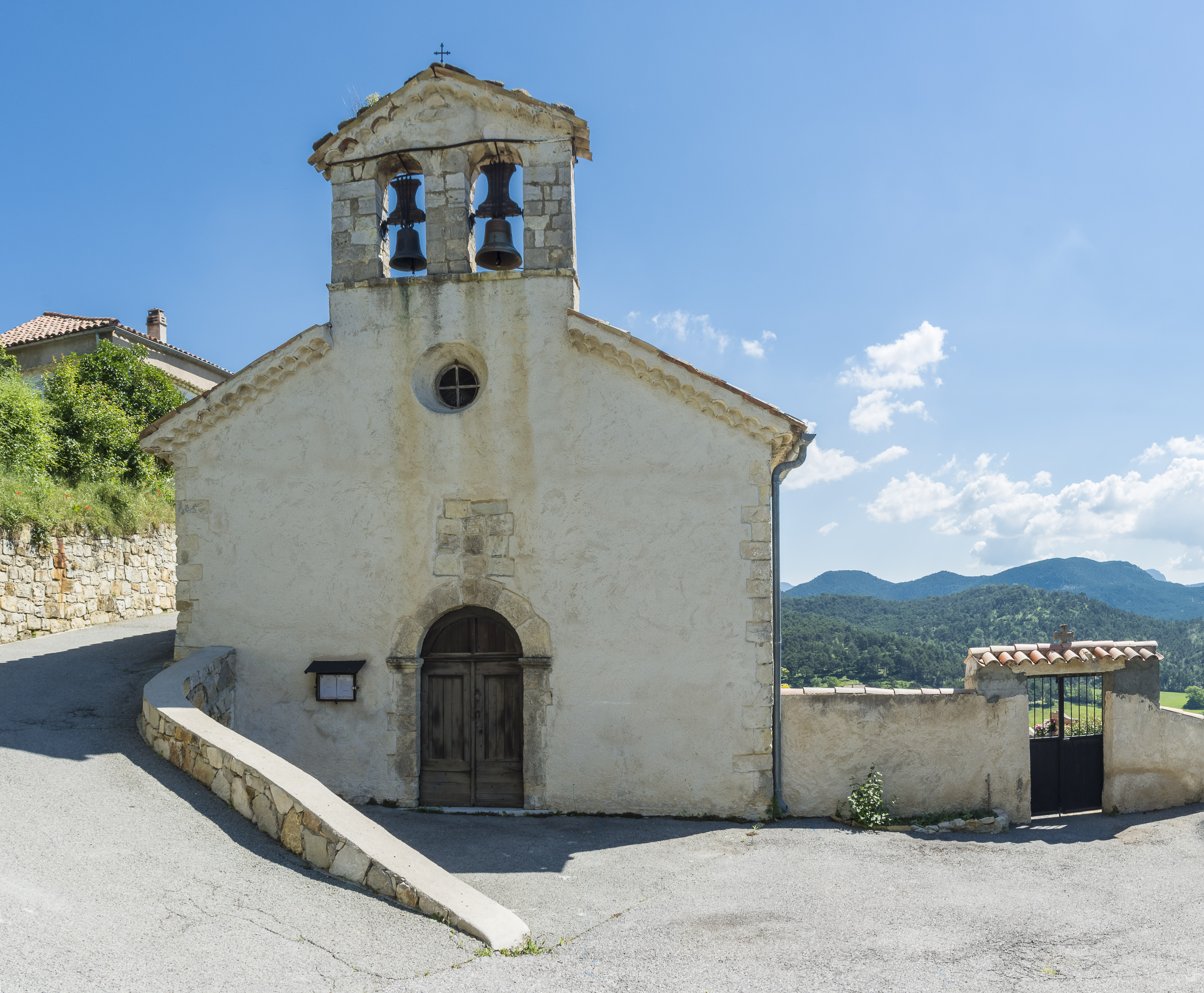 Vue générale - Eglise paroissiale Saint-Honorat et Saint-Maur