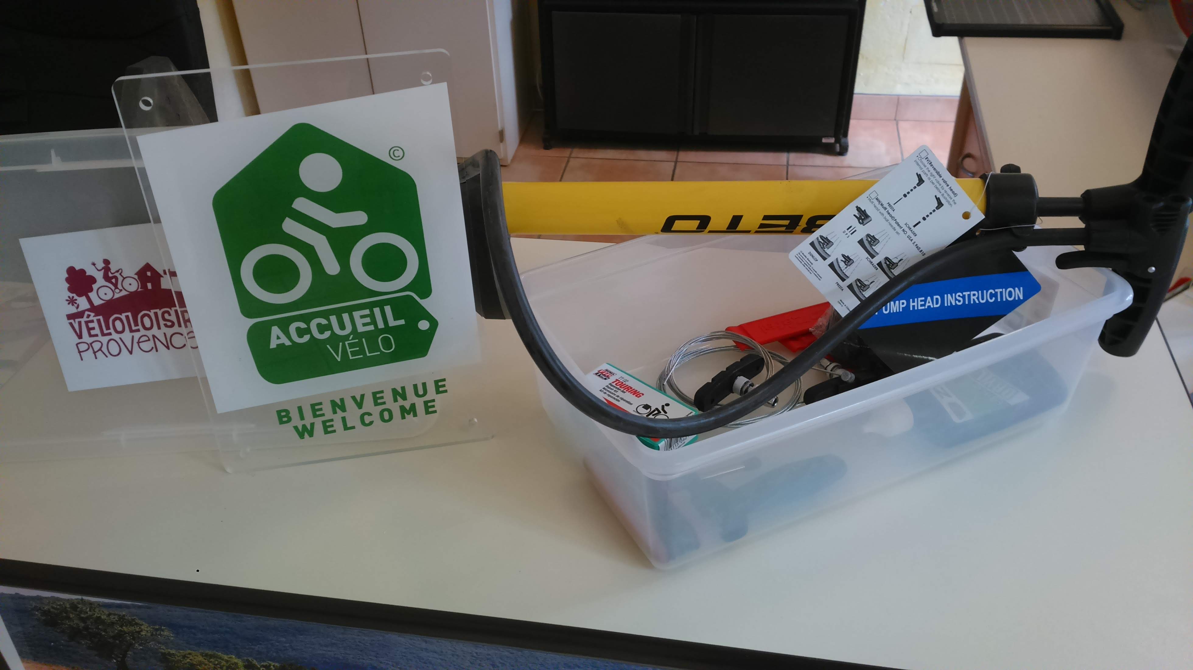 Pompe et kit de réparation - Accueil Vélo