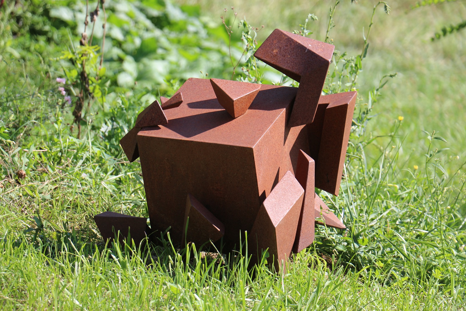 Sculpture extérieure - Atelier du Chien qui Tousse