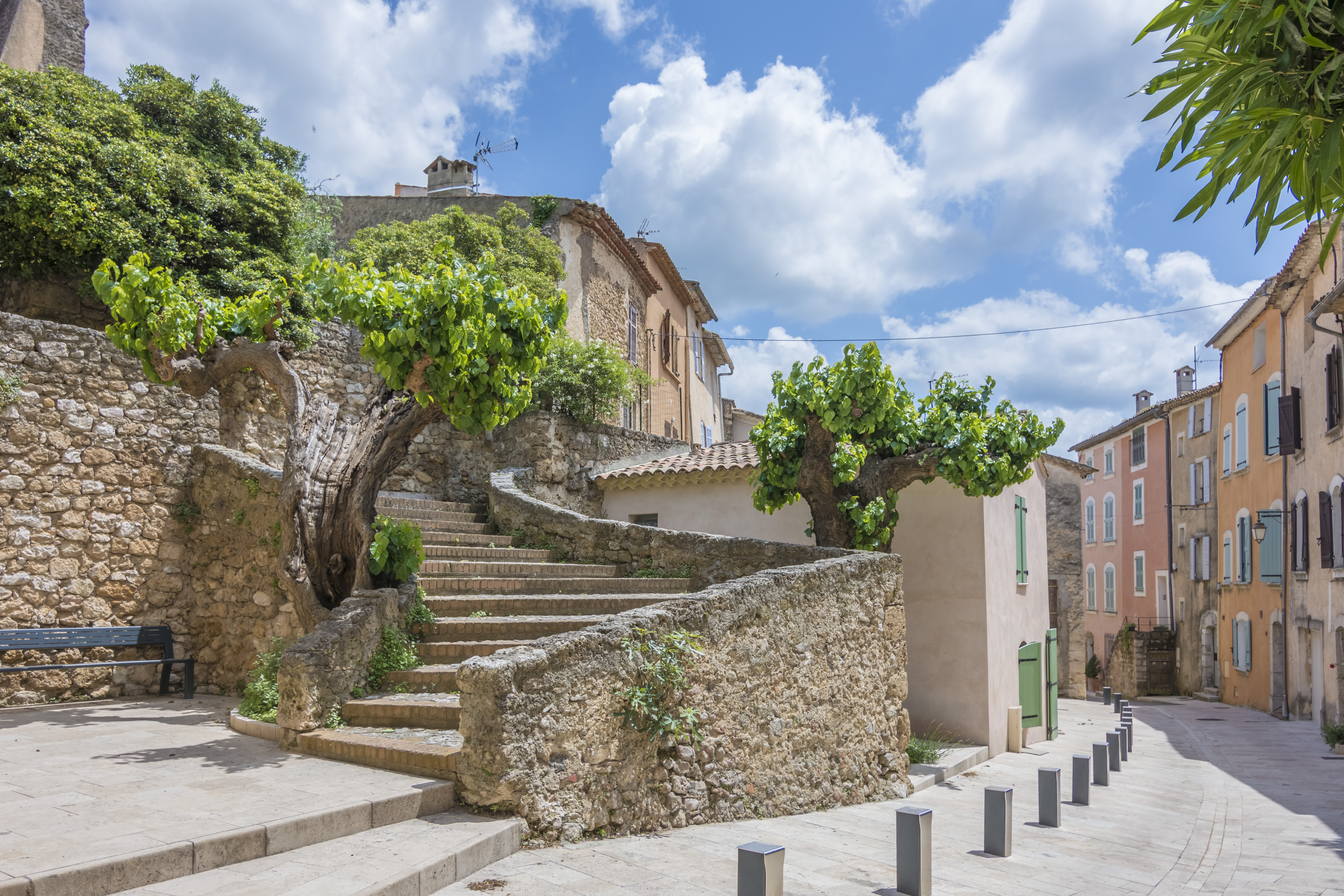 Rue Roger Maurice - Vieux village Villecroze