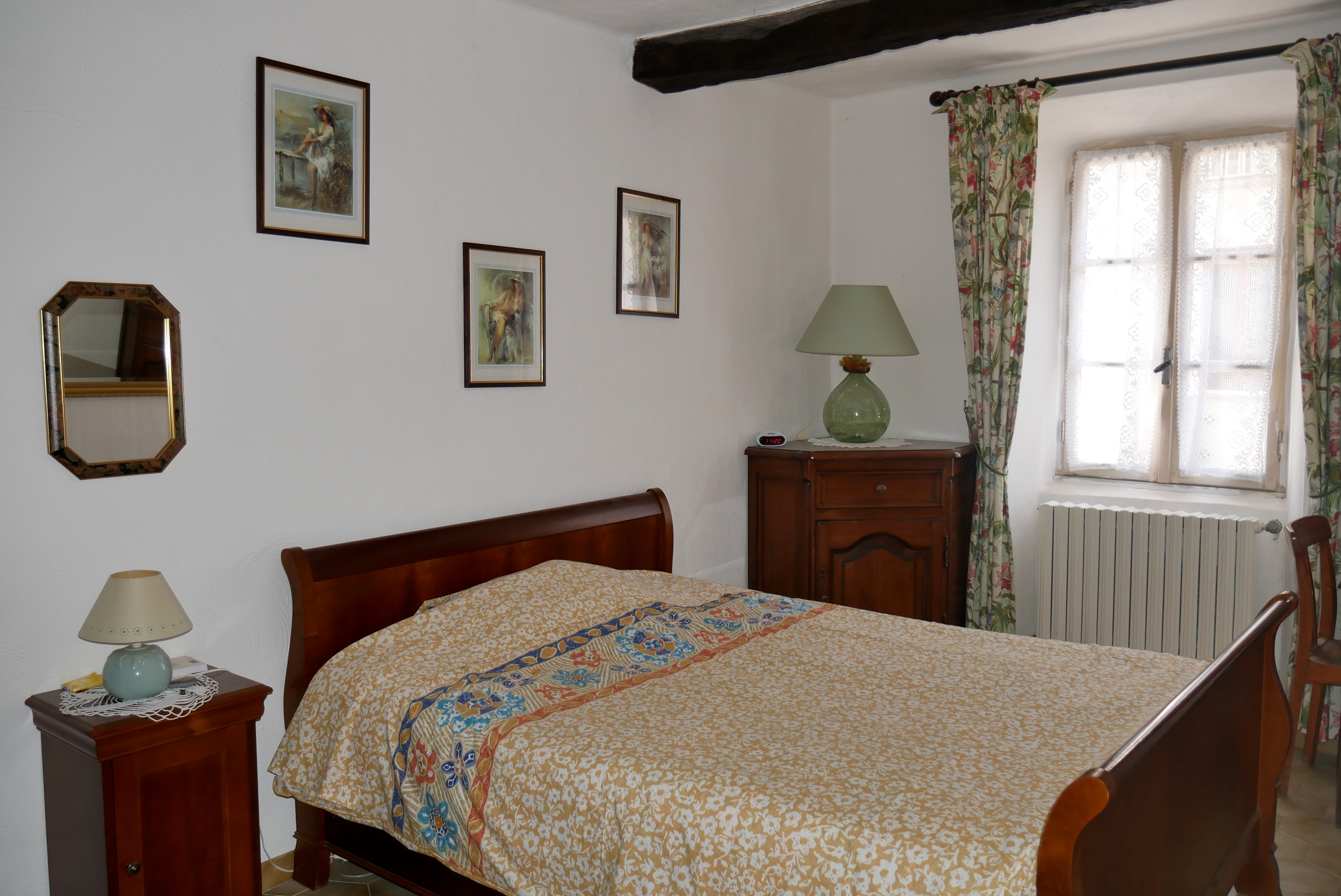 Chambre 1 - Maison au coeur du village