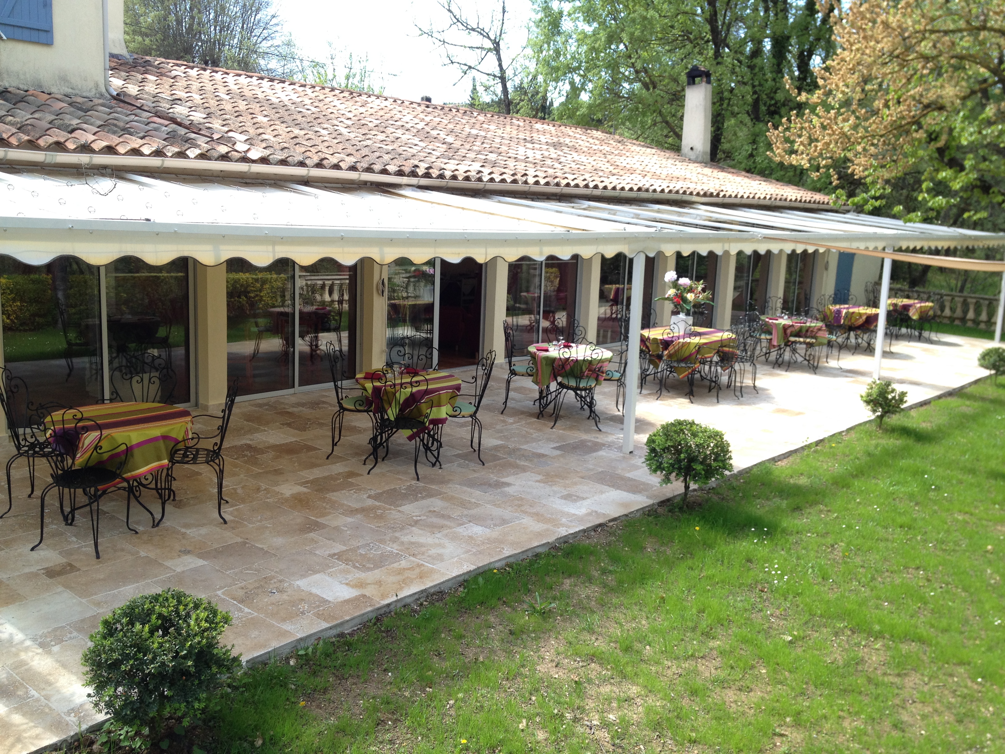 Salle de restaurant - Hôtel Au Bien-Etre