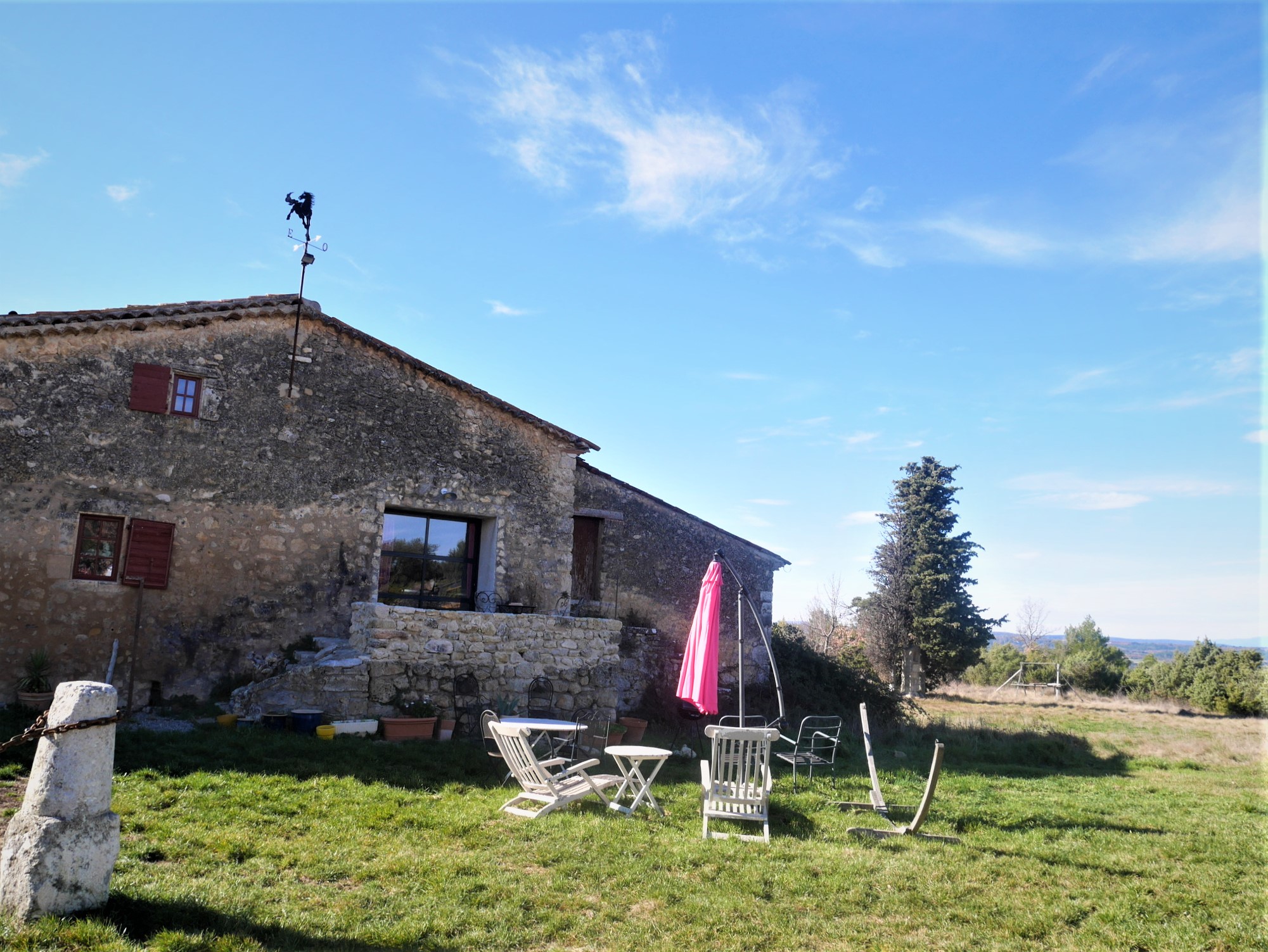 Vue sur la Grange - La Bastide Saint-Michel La grange