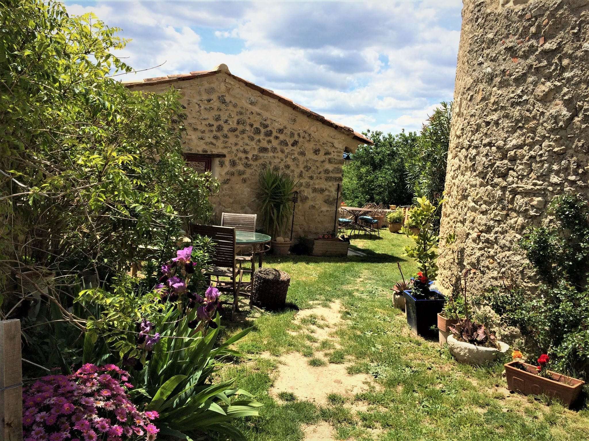 Accès au Mazet - Bastide de Saint-Michel Le Mazet