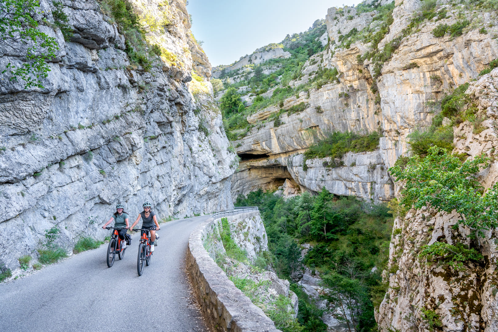 Sur la rive droite - Tour du Verdon à vélo