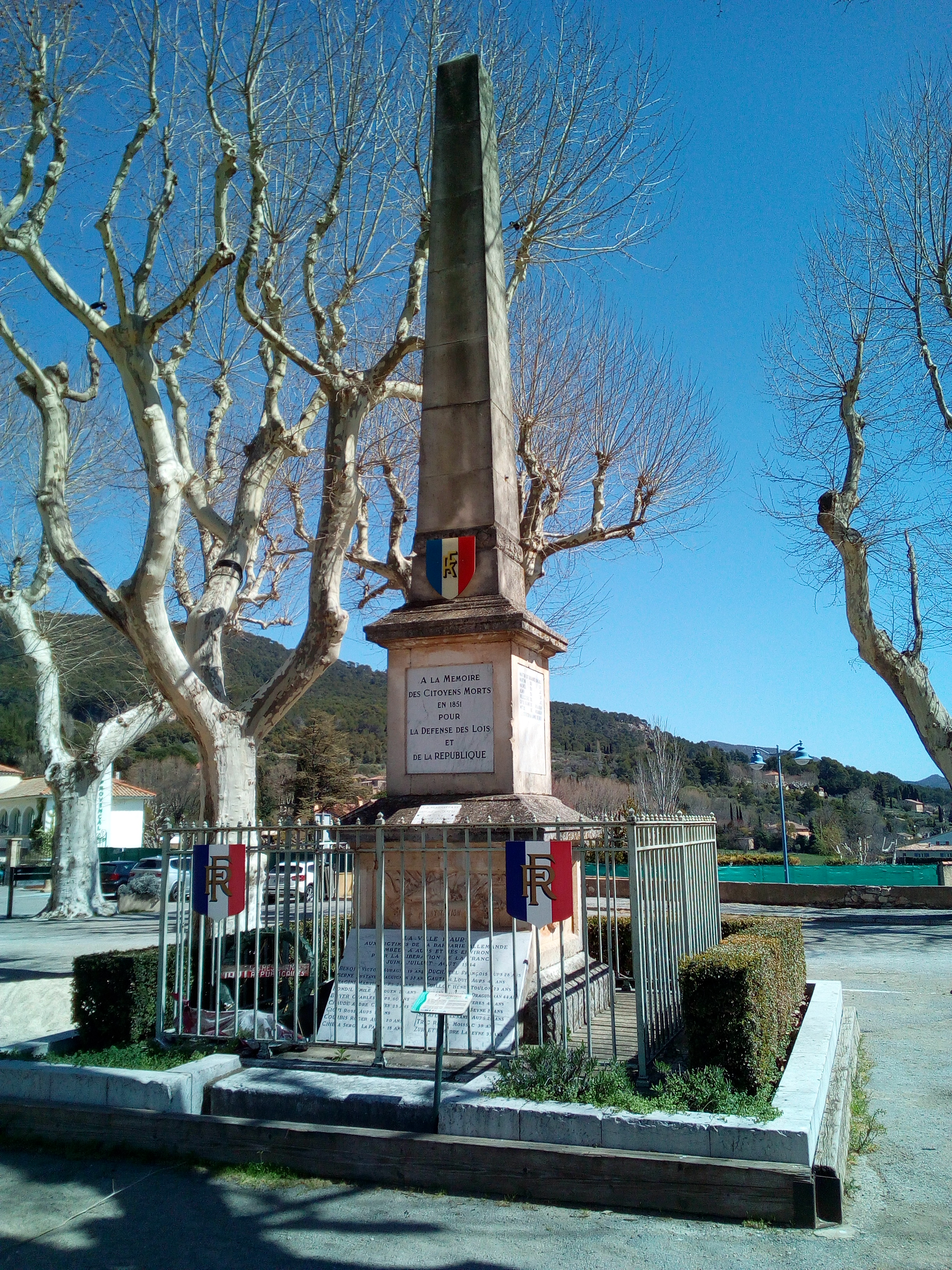 Photo Monument de l'insurrection