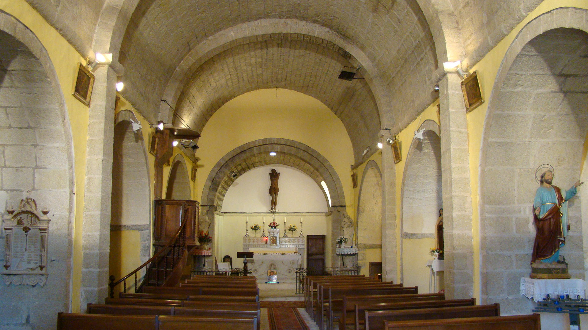 Intérieur - Eglise paroissiale Saint-Jean