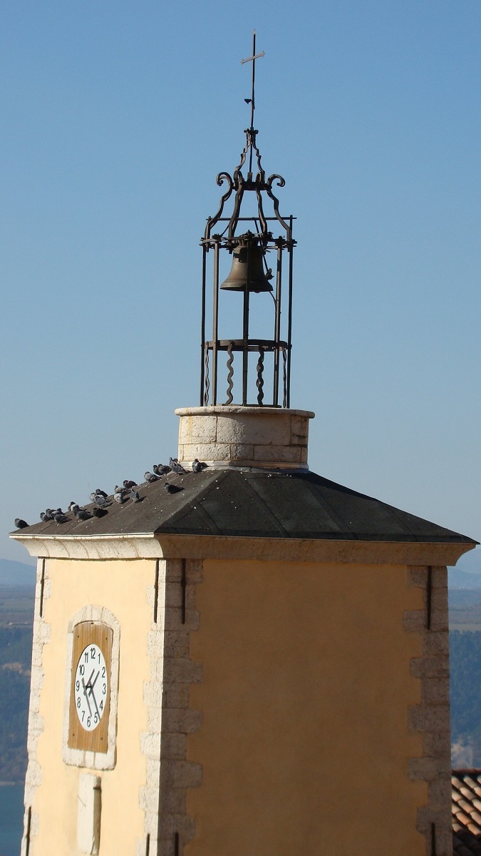 Vue de près - Beffroi et son campanile