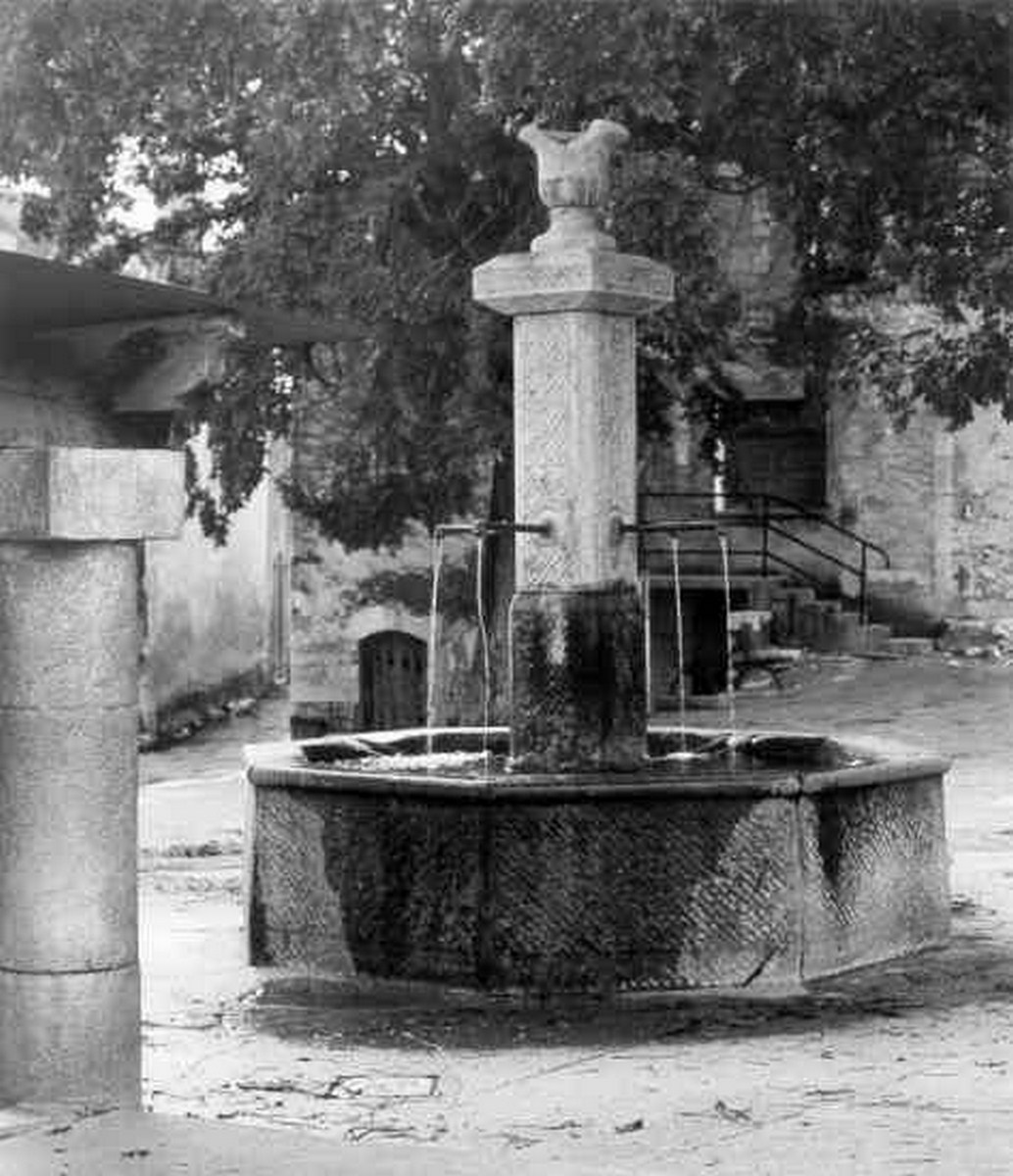 Photo Fontaine octogonale