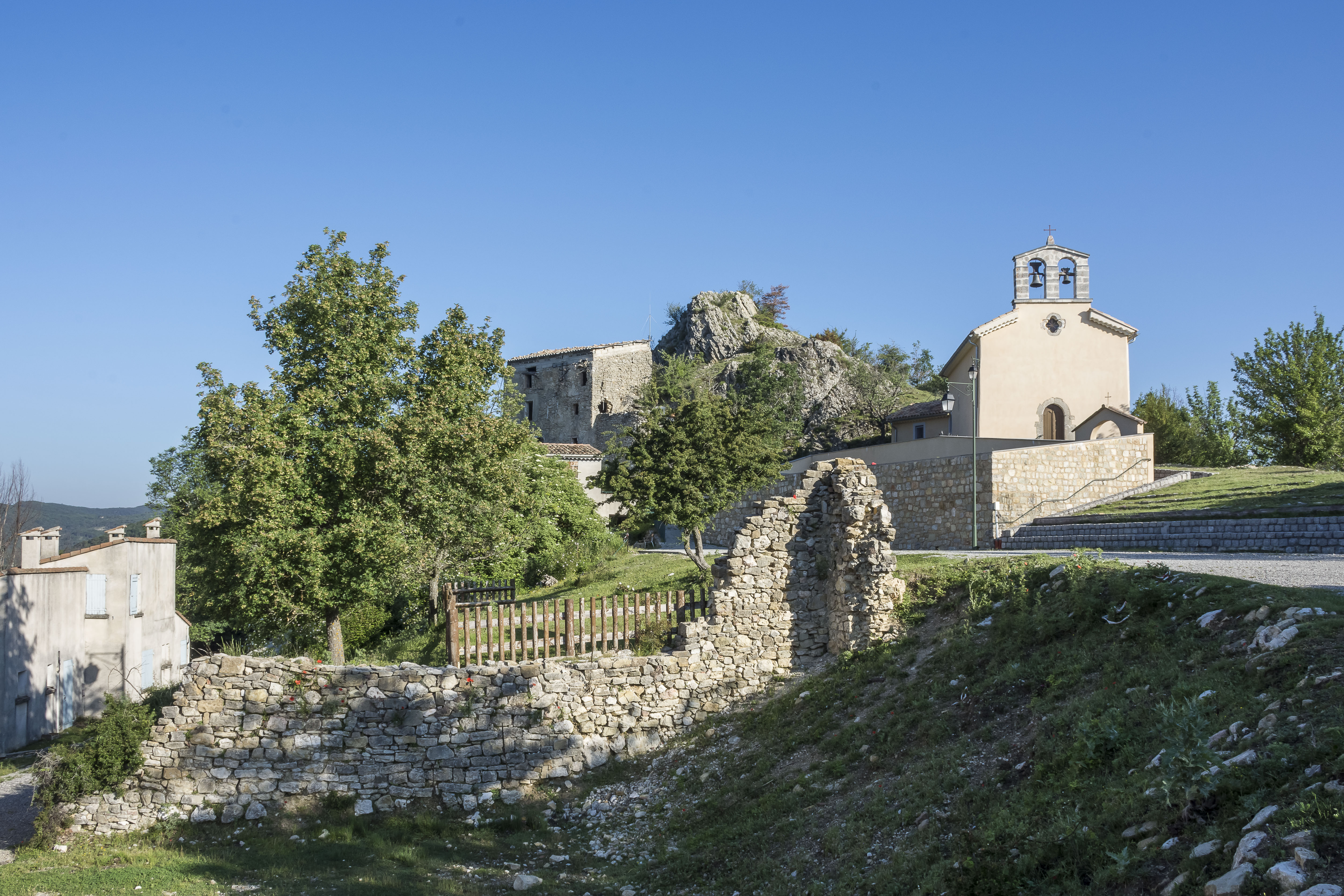 Vue de loin - Eglise Sainte-Marie-Madeleine