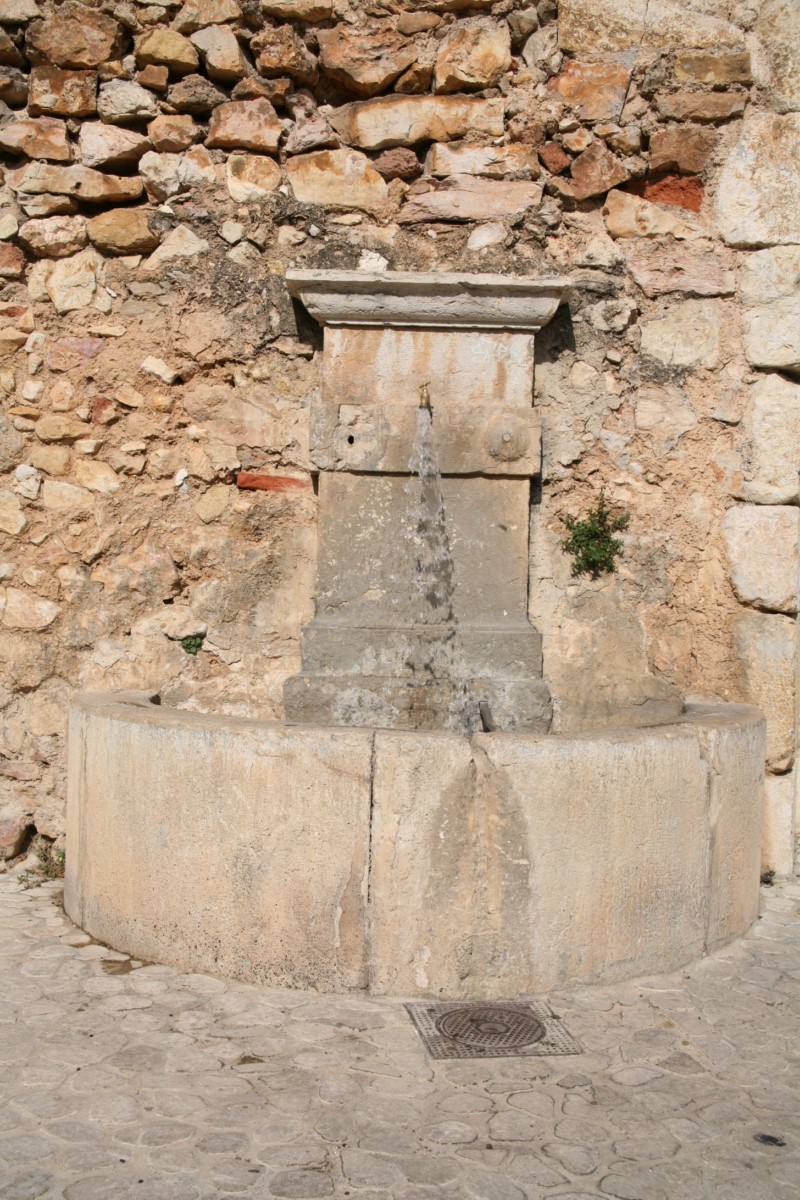 Fontaine des aires - Aups
