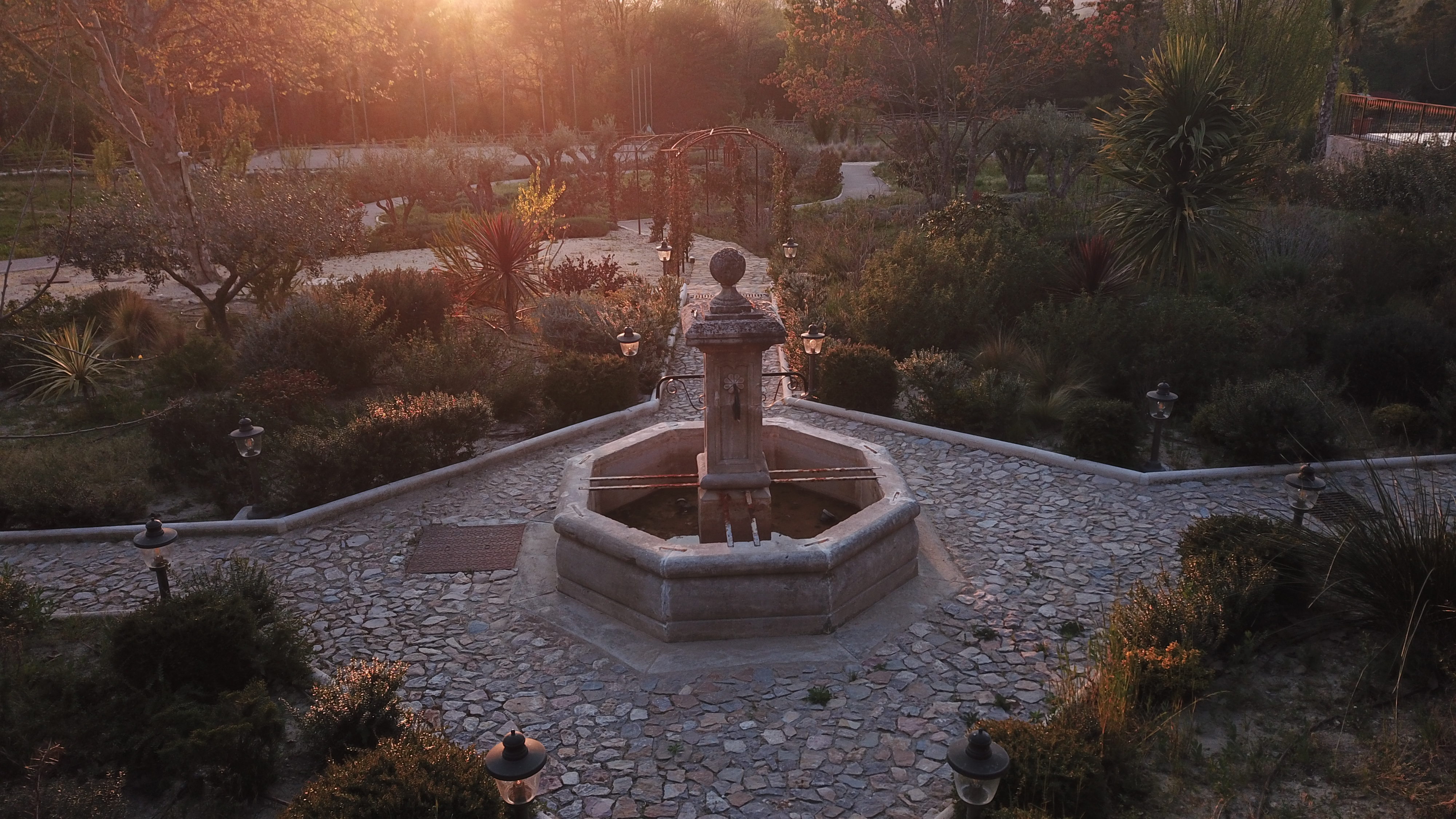 Fontaine - Domaine des Sanguinèdes