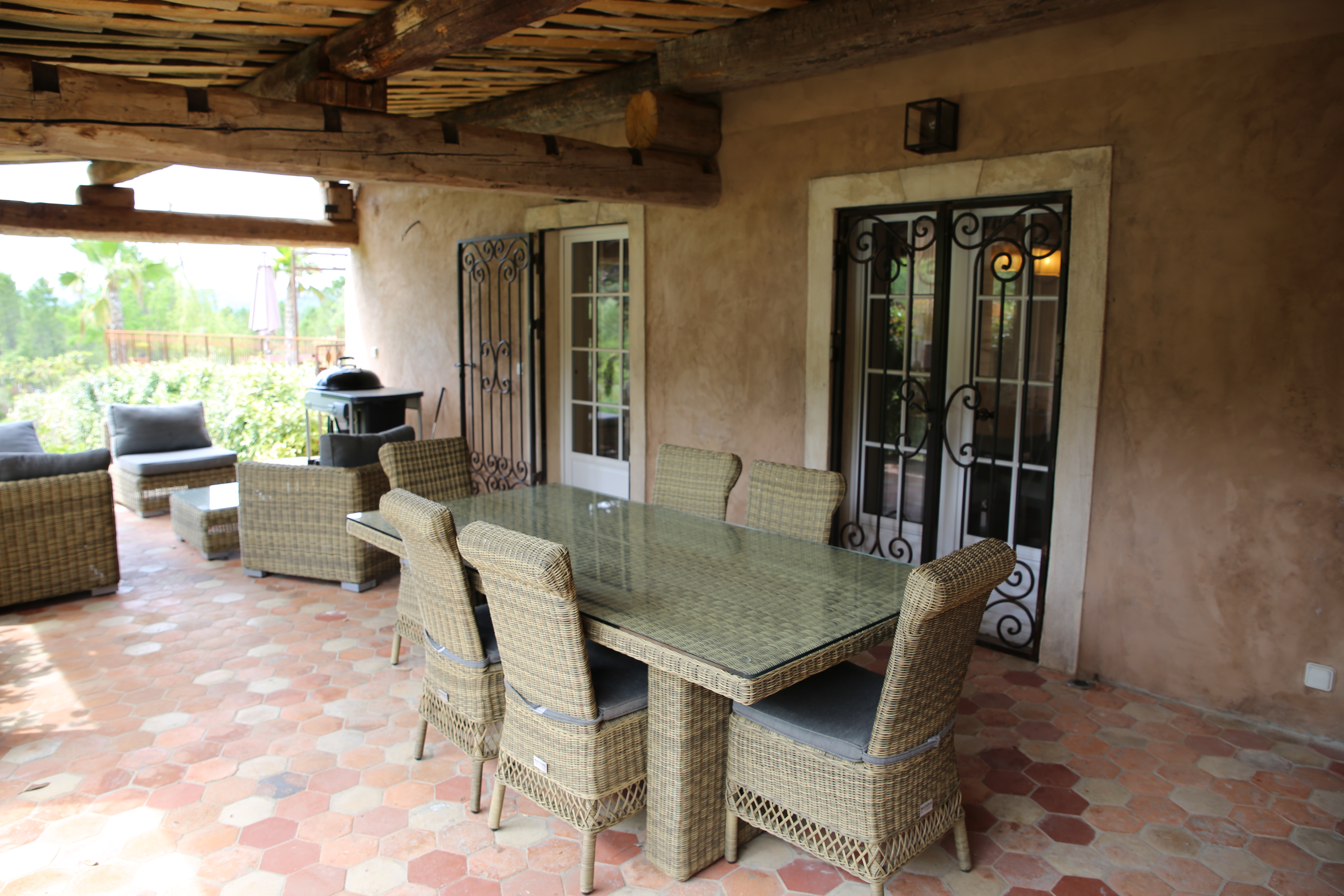 Terrasse - Domaine des Sanguinèdes