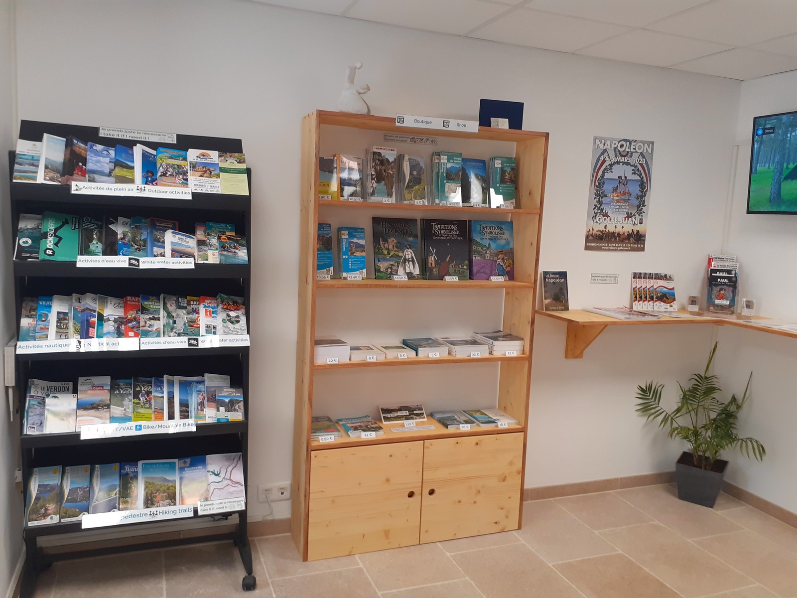 Espace boutique - Bureau d'Information Touristique de La Martre - Artuby
