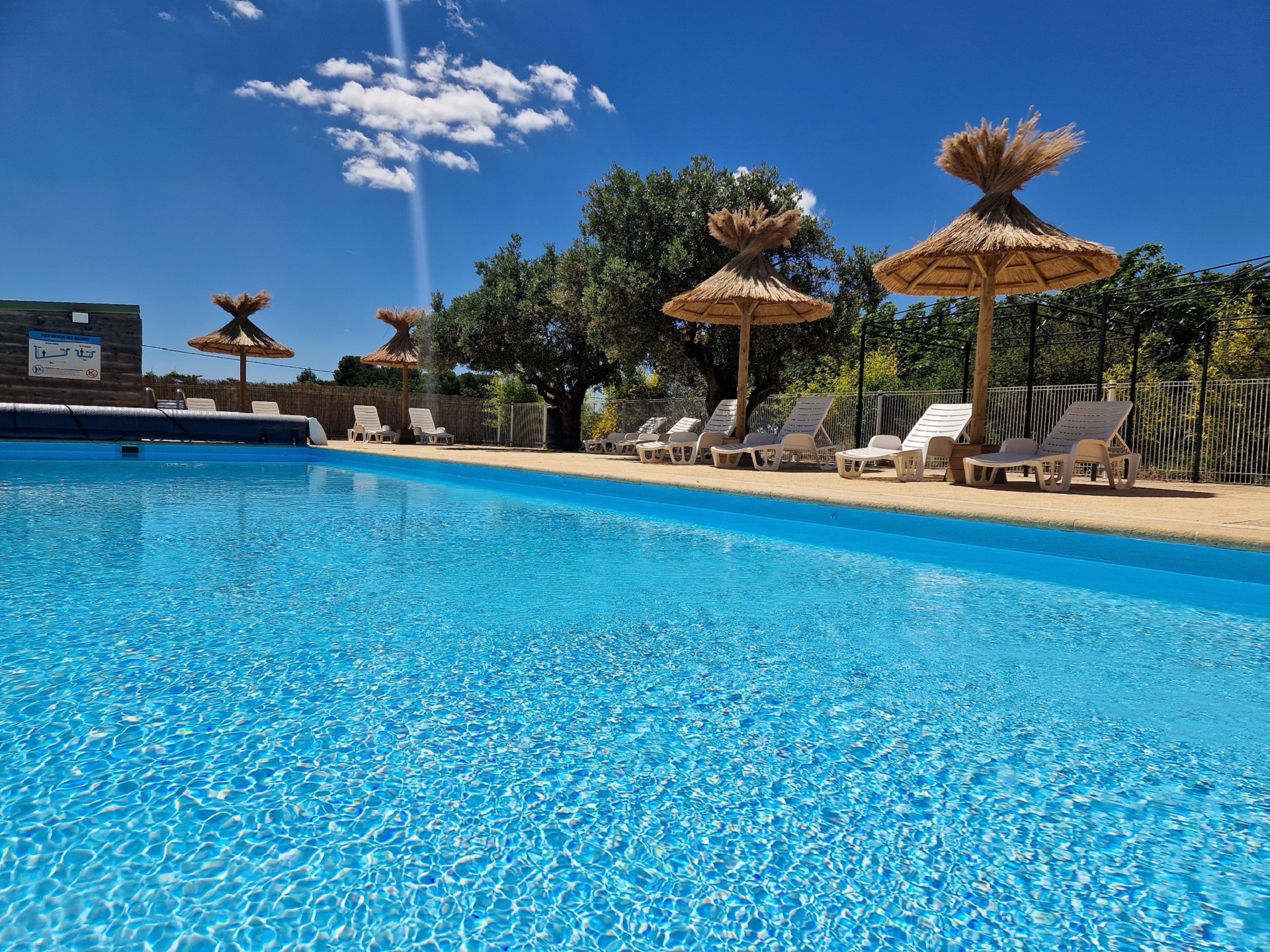 Piscine - Camping L'Emeraude du Verdon (anciennement Saint Lazare)_Aups