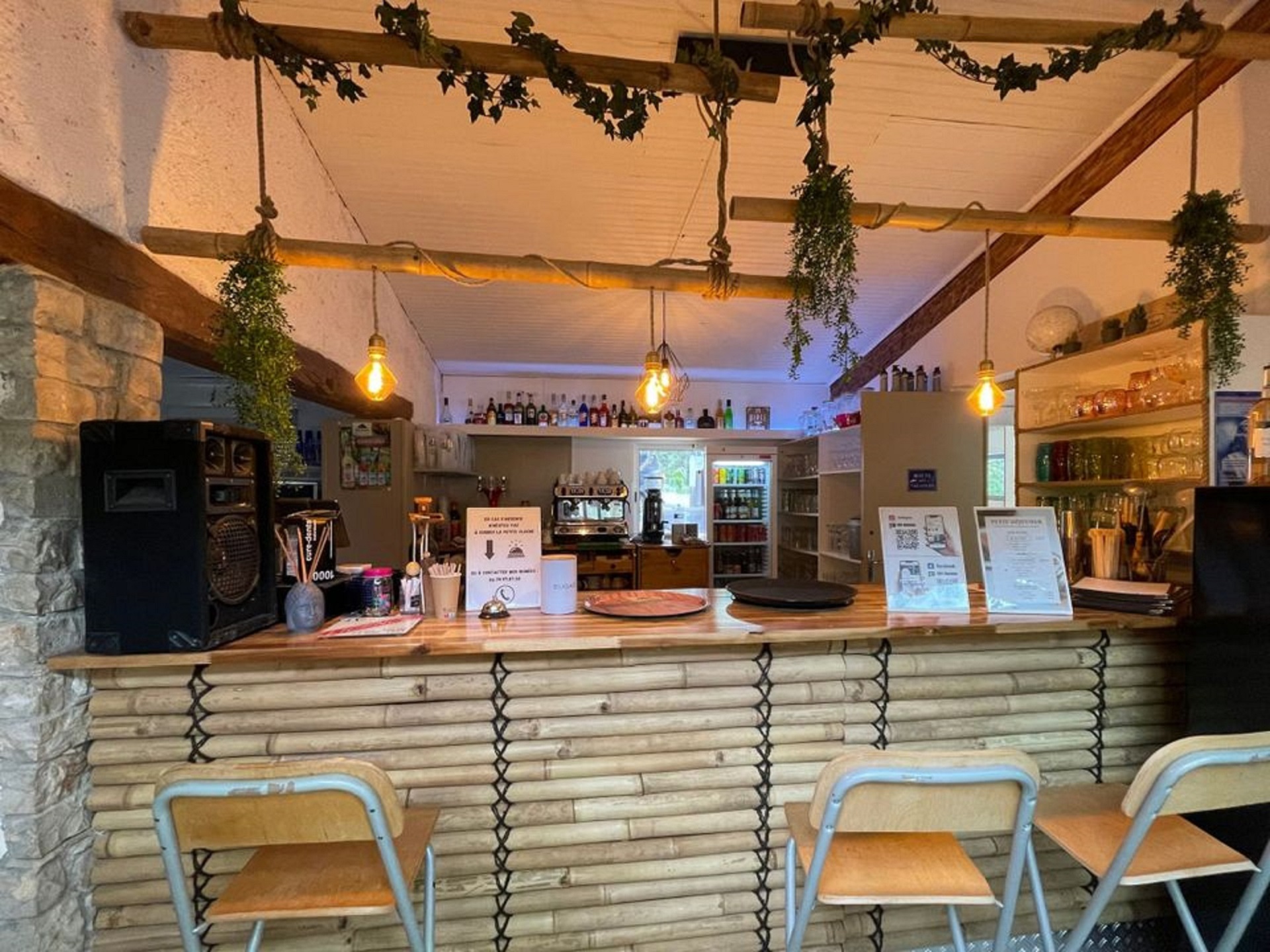 Bar - Camping L'Emeraude du Verdon (anciennement Saint Lazare)_Aups
