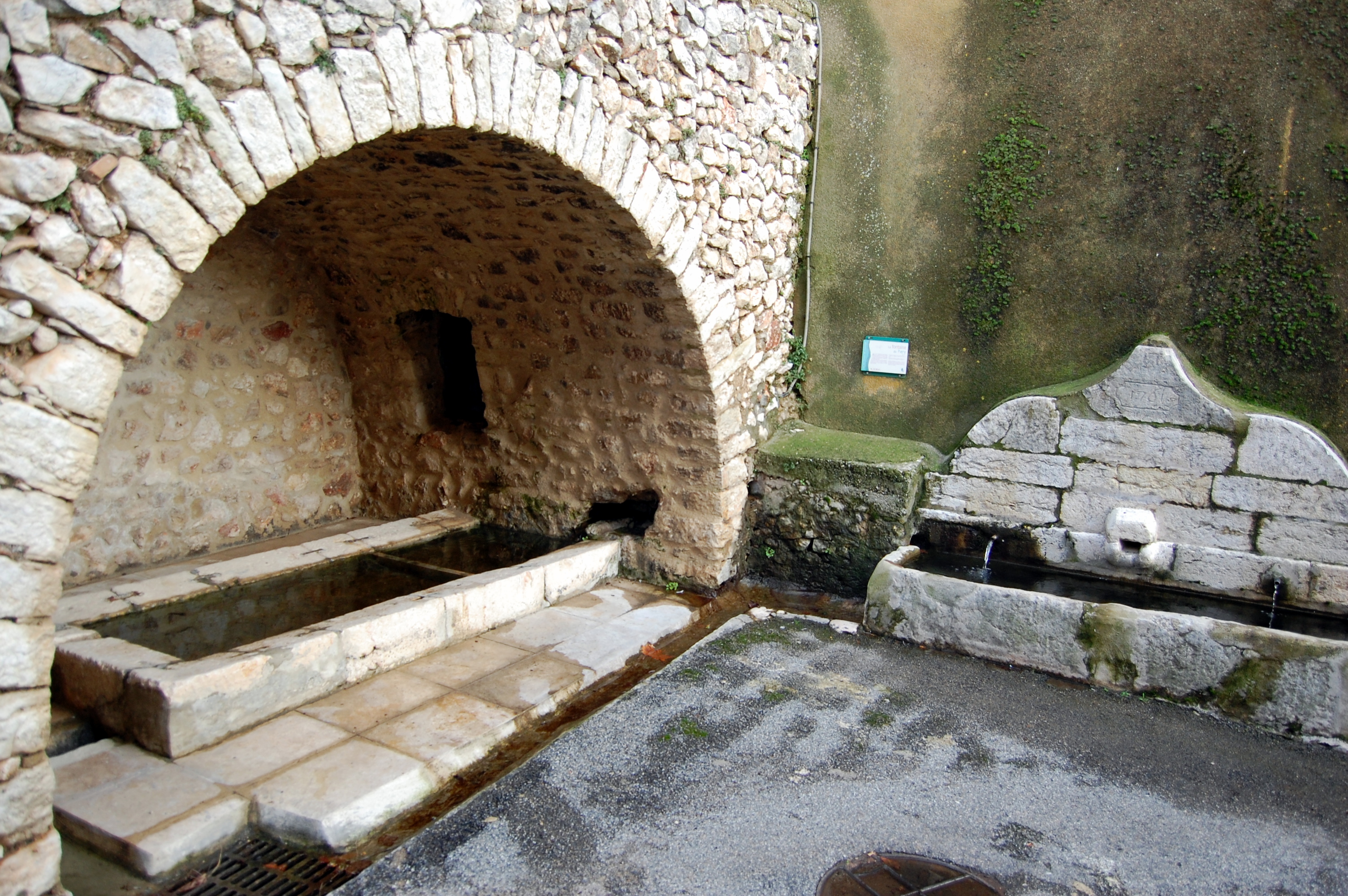 Fontaine - Lavoir du Paty