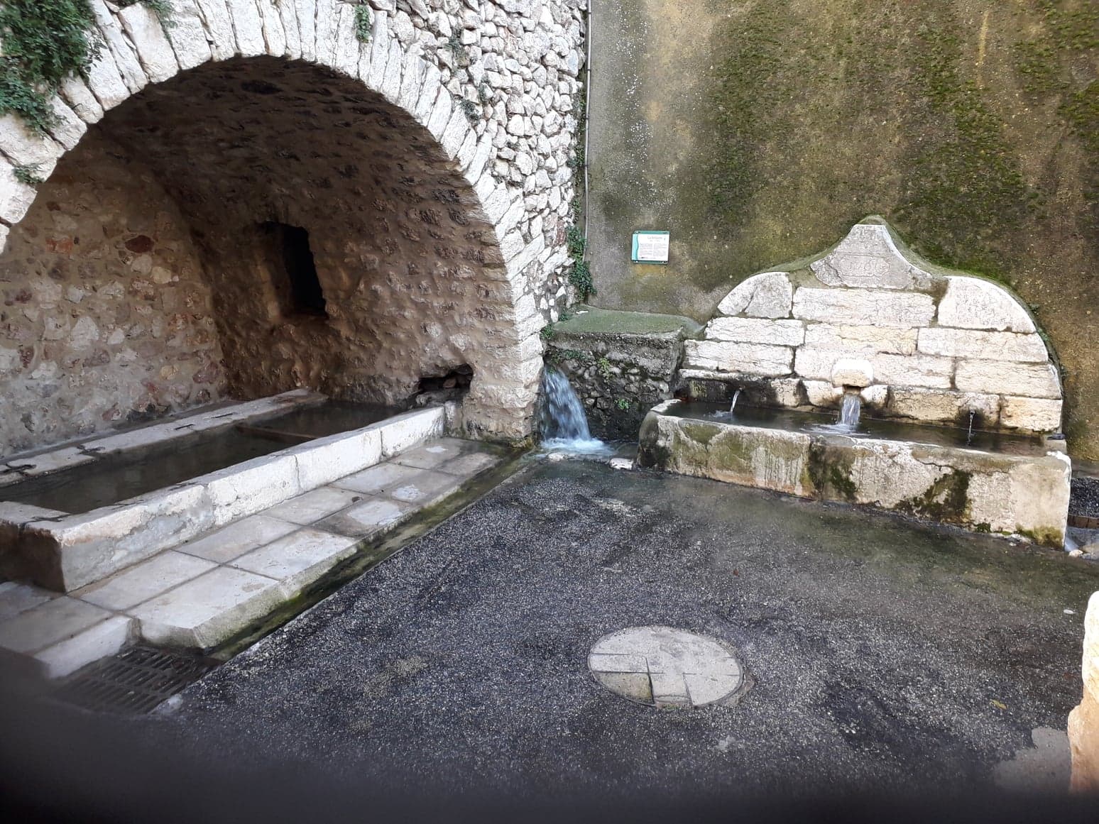 Vue d'ensemble - Fontaine -Lavoir du Paty