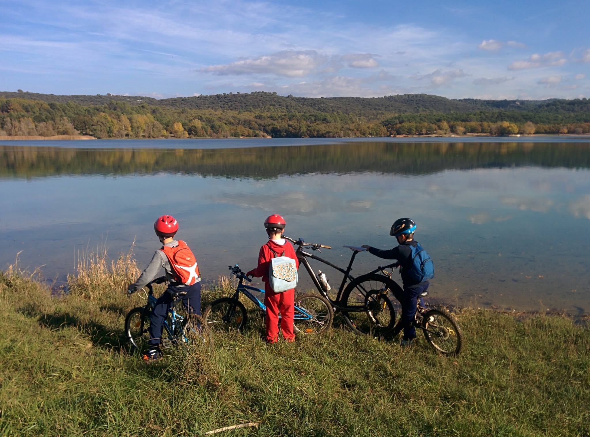 Vue sur l'eau - Circuit VTT 44 Provence Verdon