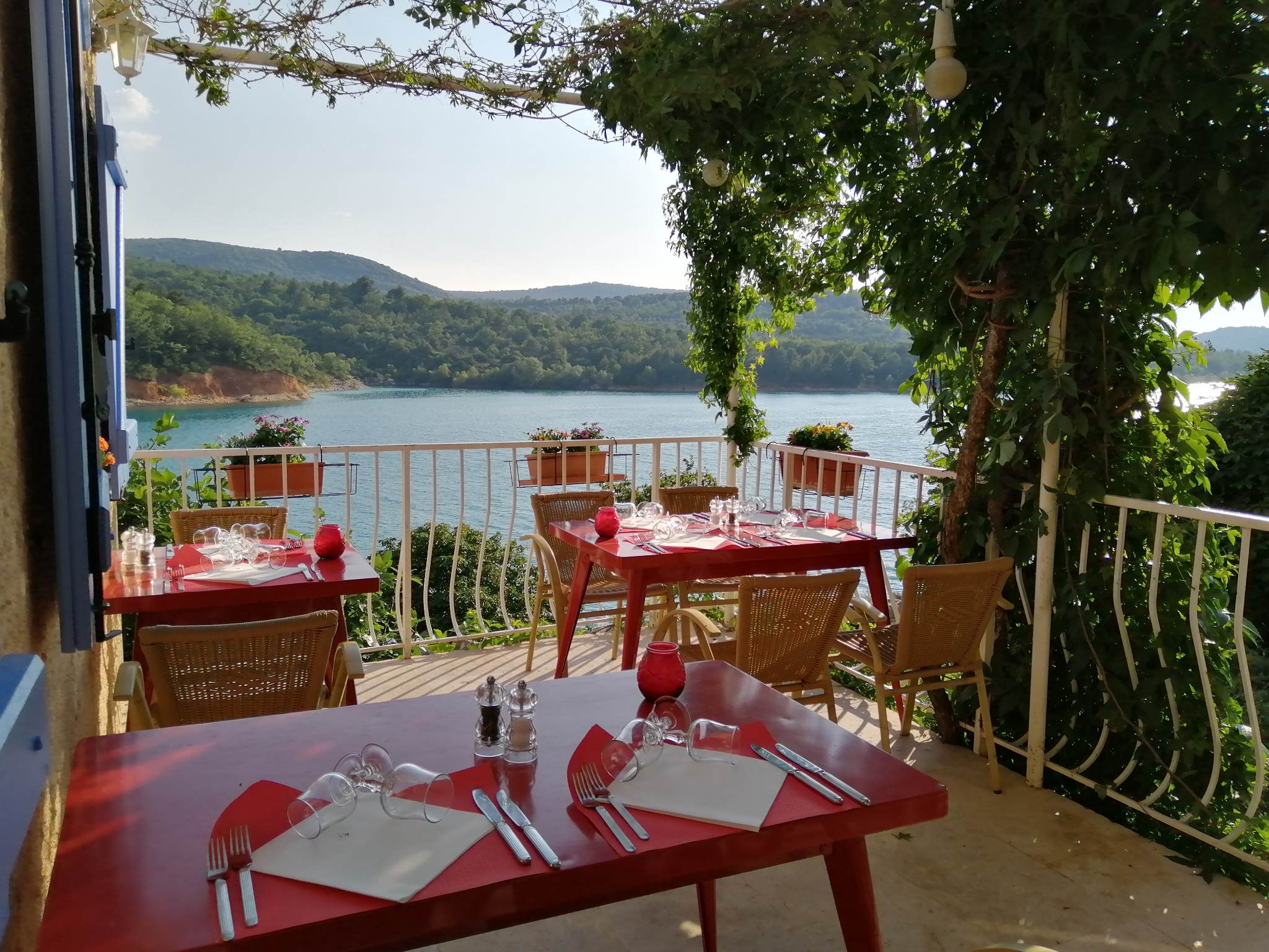 Terrasse - auberge du Lac