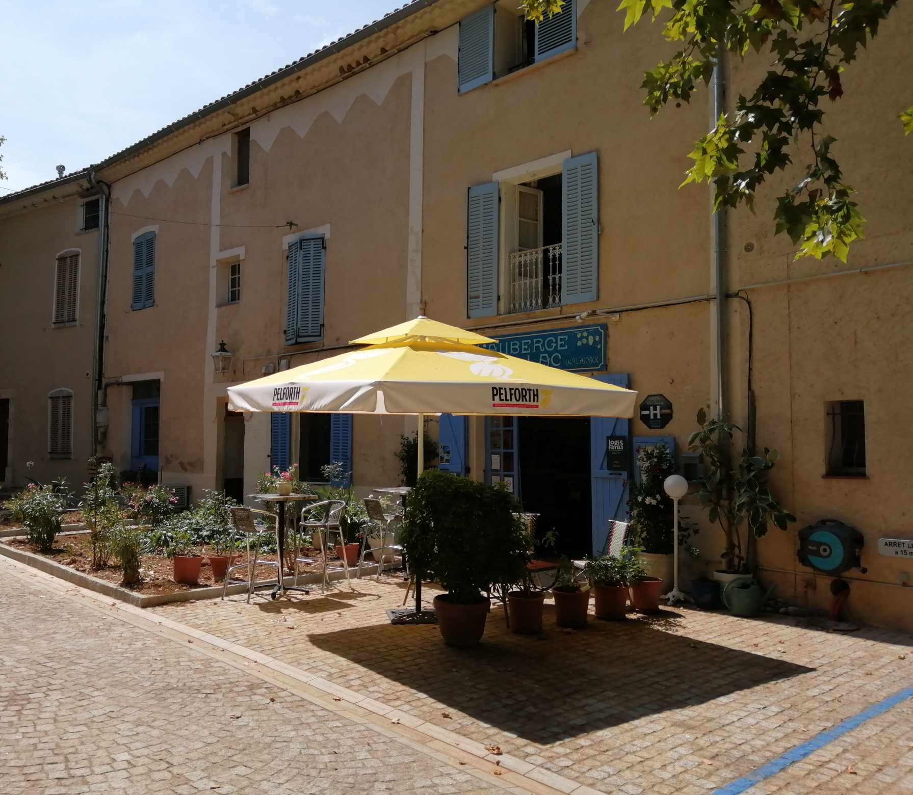 Entrée - auberge du Lac