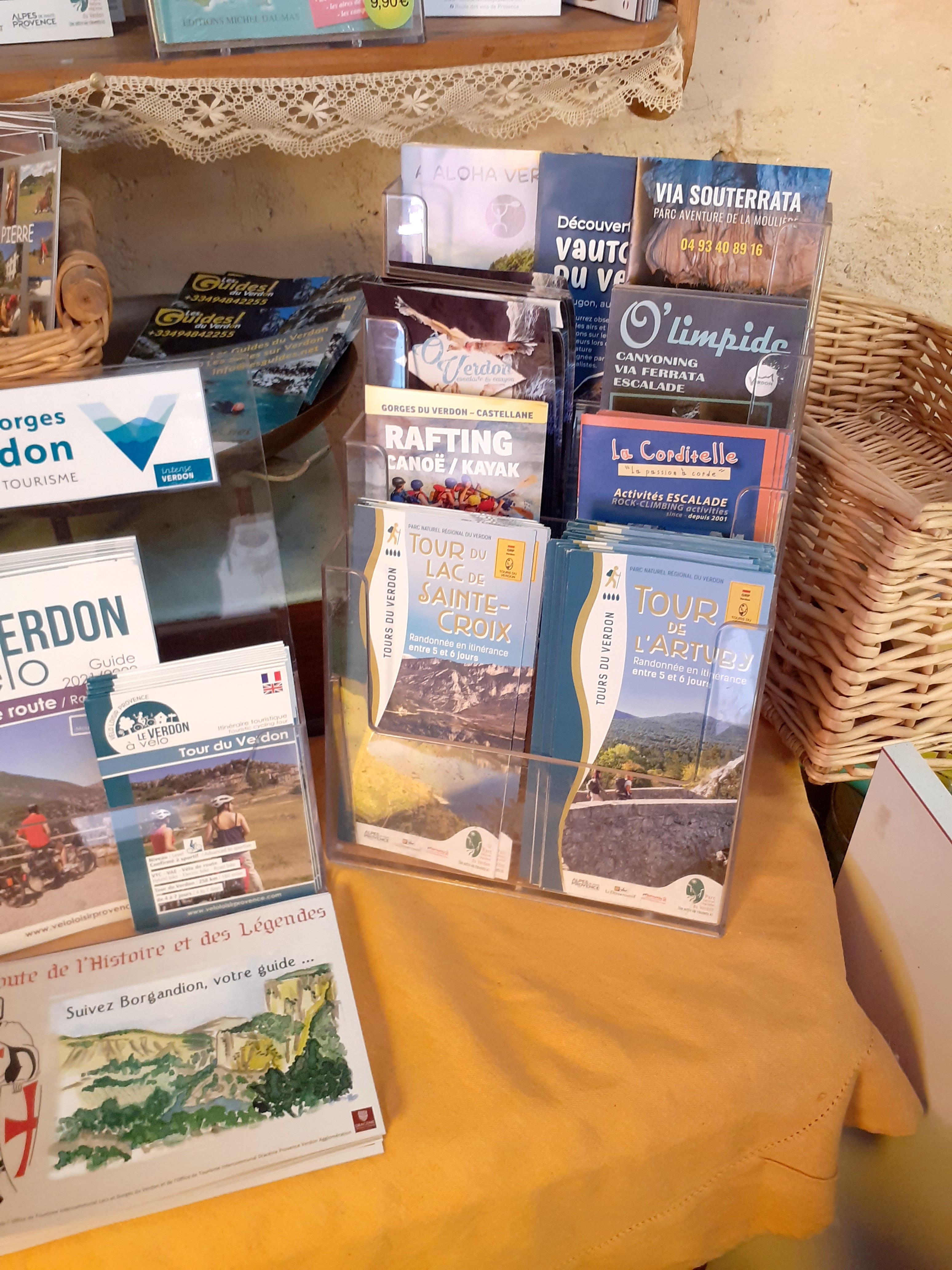 Documentation - Relais info Tourisme Trigance