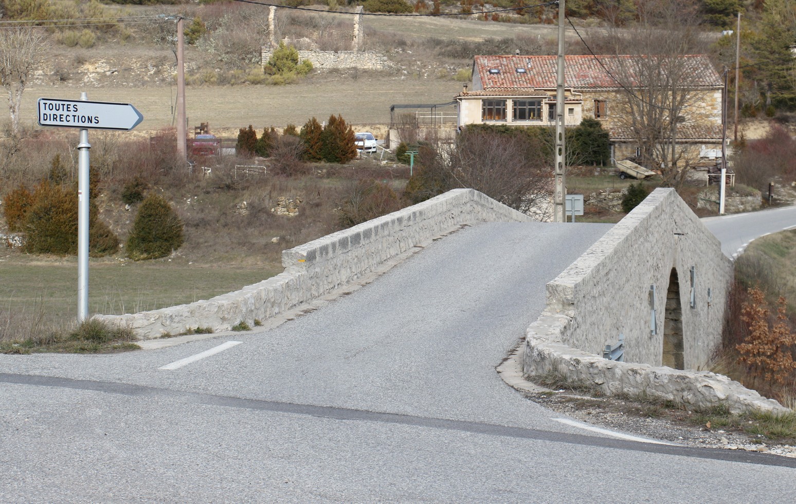 Passage du pont - Pont de Trigance