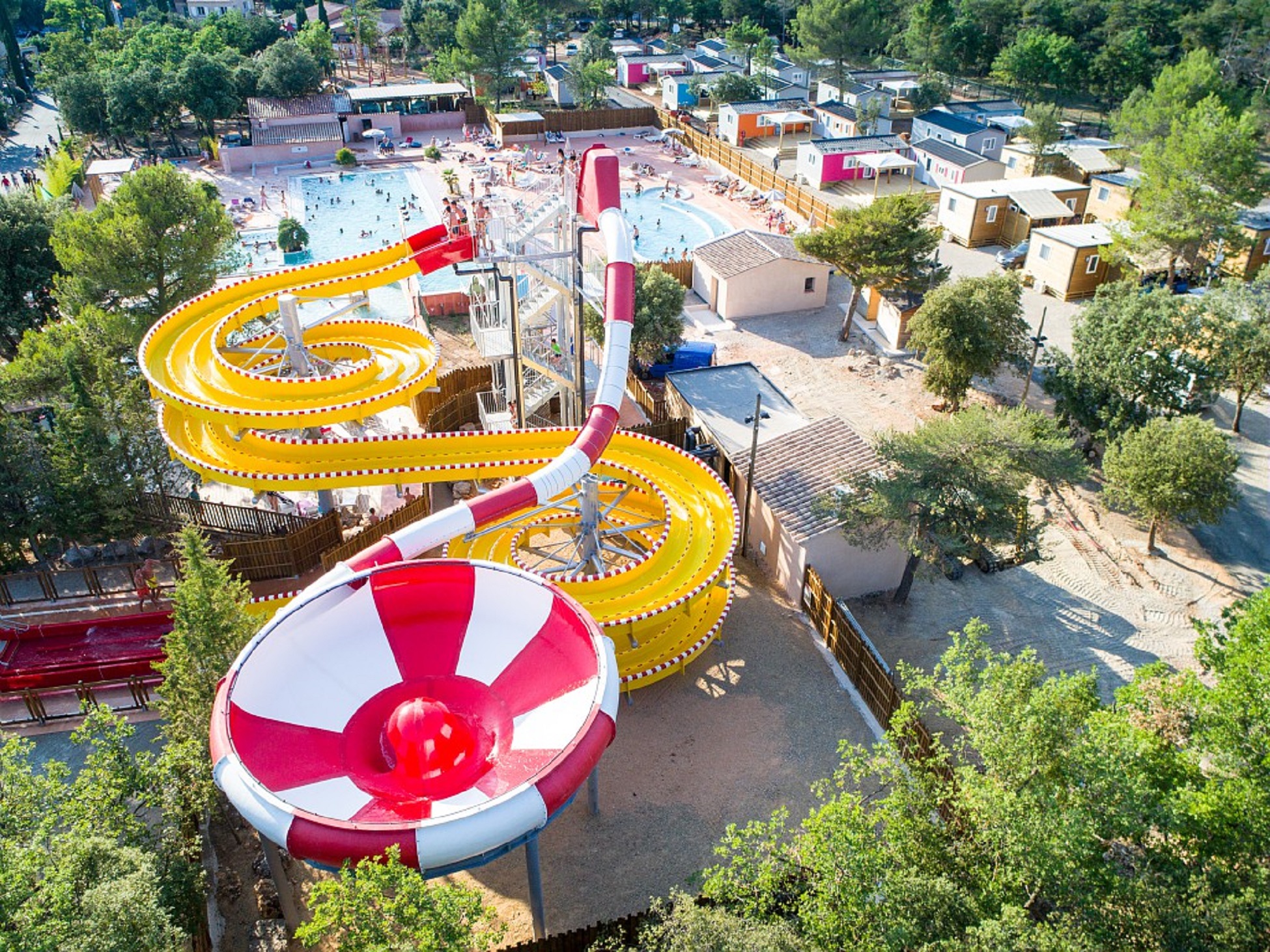 Espace piscine - Camping les Lacs du Verdon