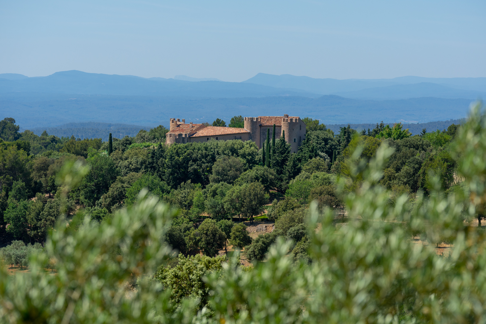 Vue - Terres, truffes et cascades