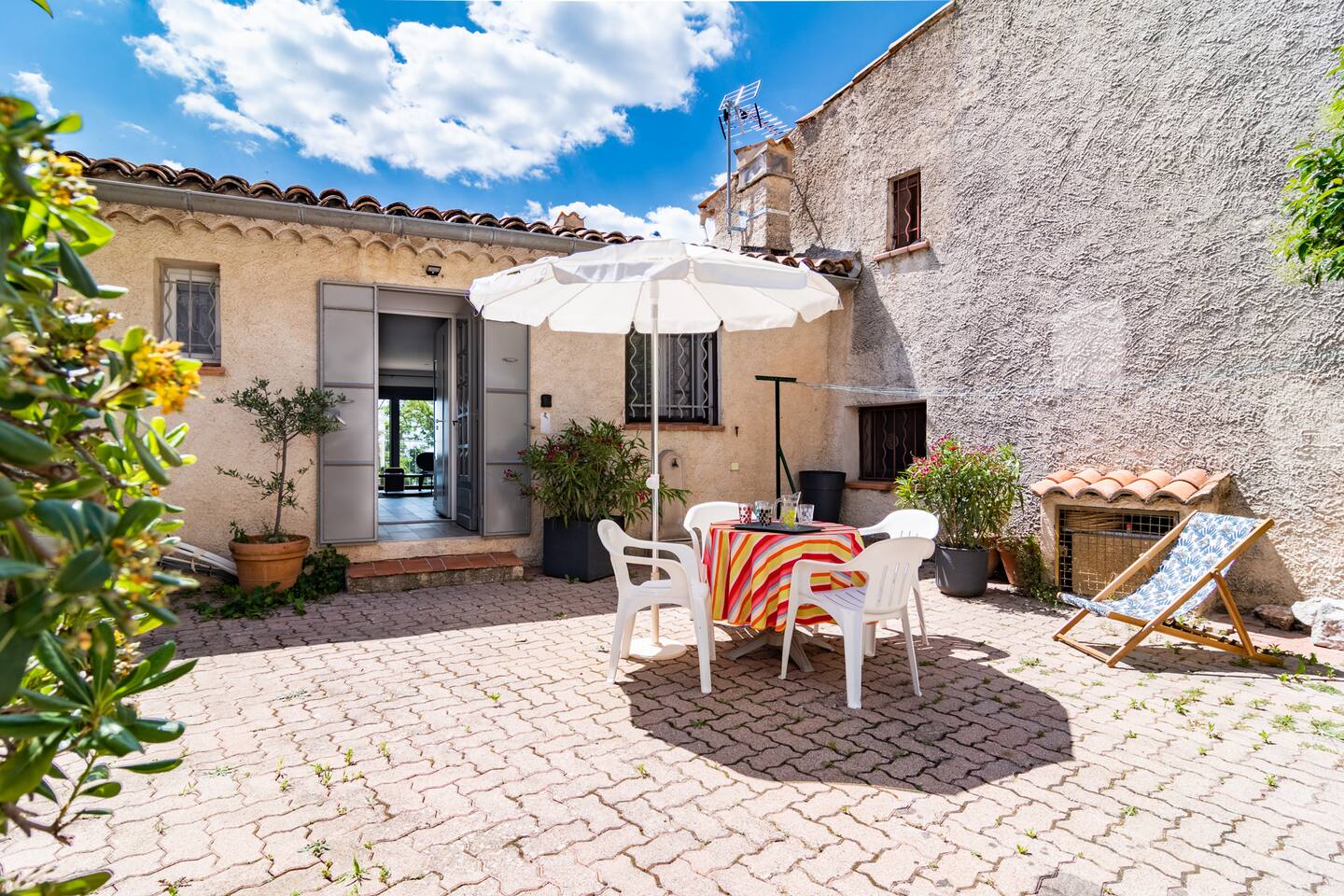 Patio - Cour - Verdon Appartement - Cigale