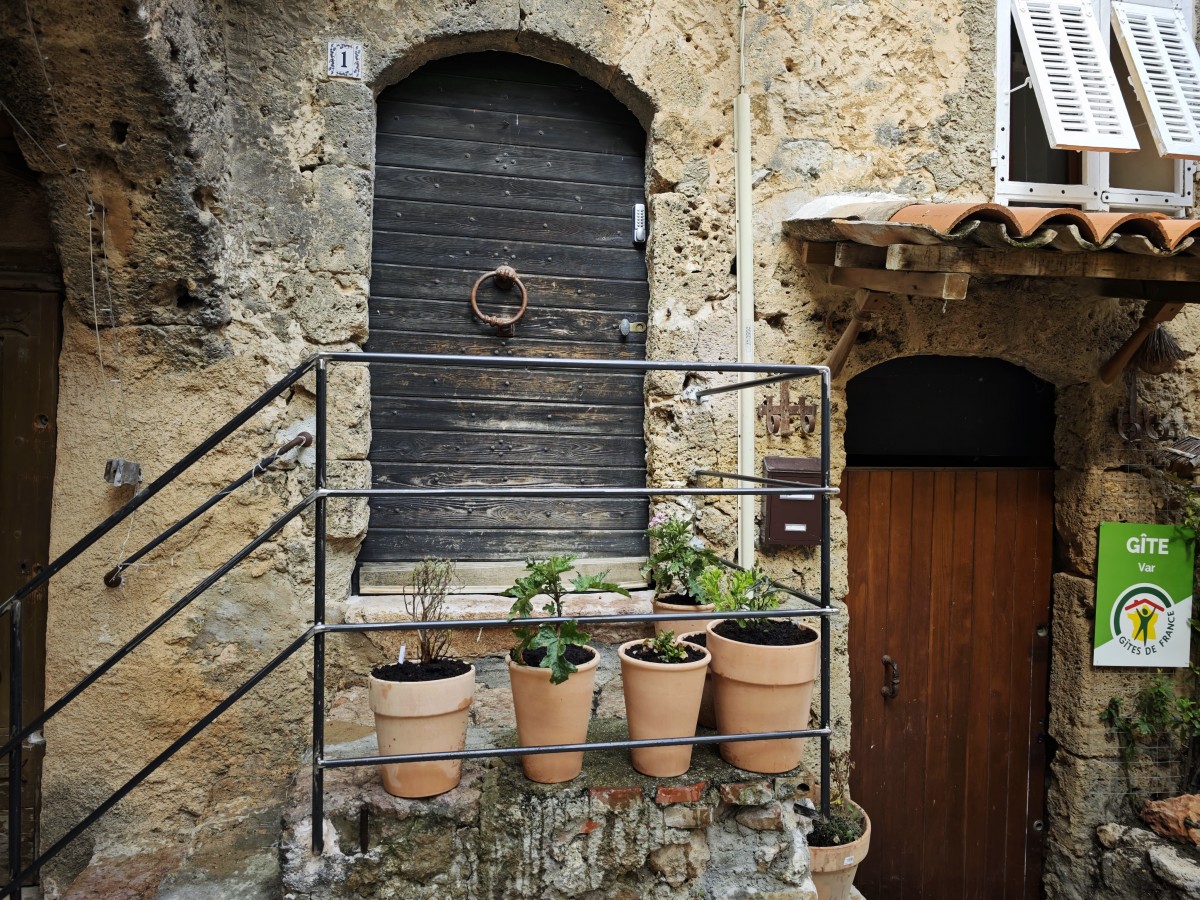 Le Portail d'Airain_Villecroze