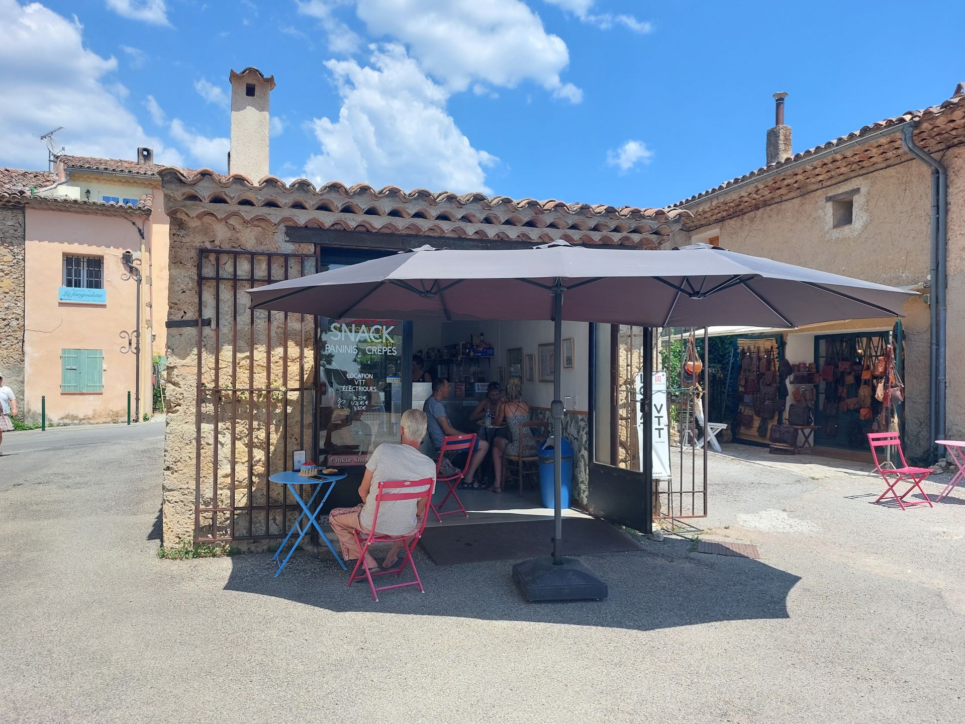 snack - Go Evasion_Tourtour