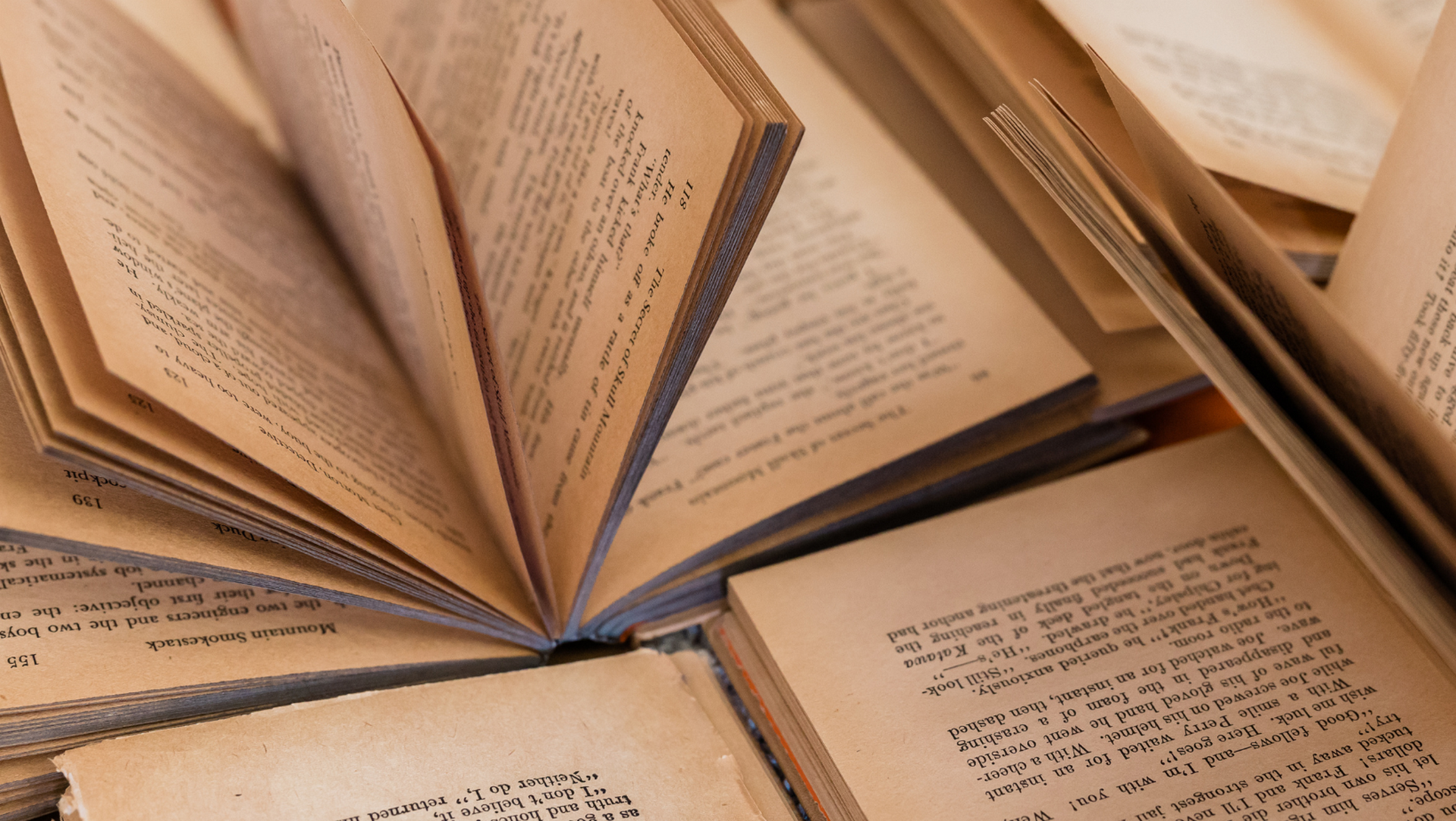 Illustration - Bibliothèque : Lire mais pas que ..._Trigance