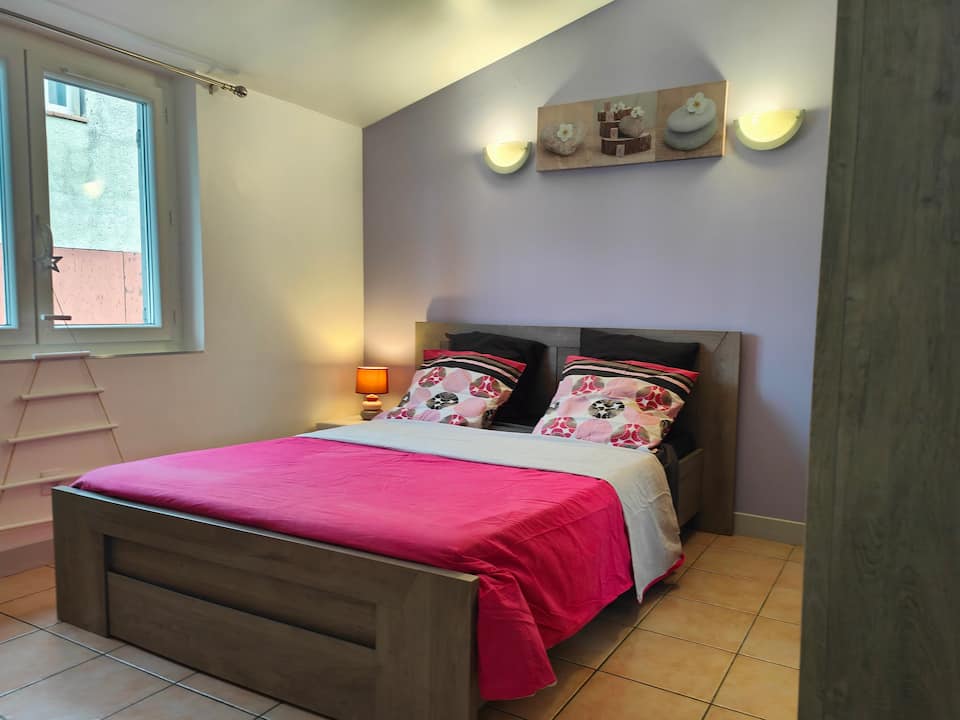 Chambre - Appartement donnant sur le lac de Sainte-Croix