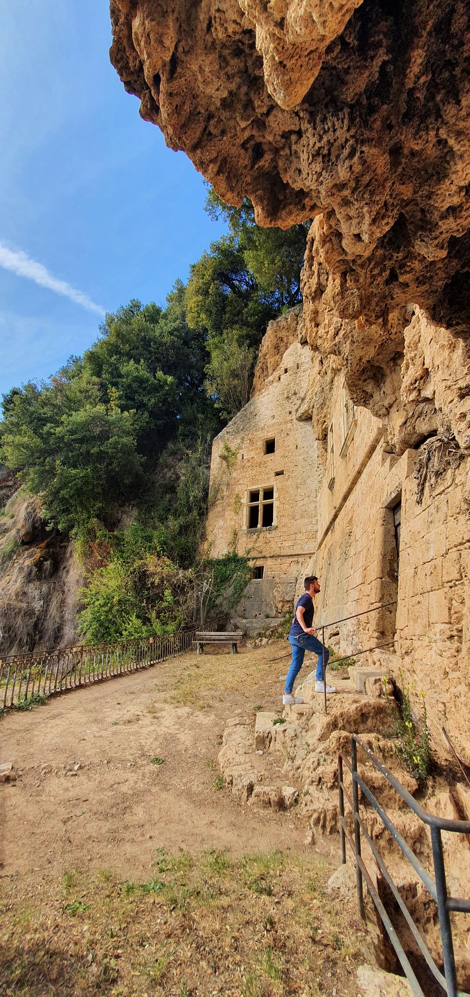 Grottes fortifiées de Villecroze